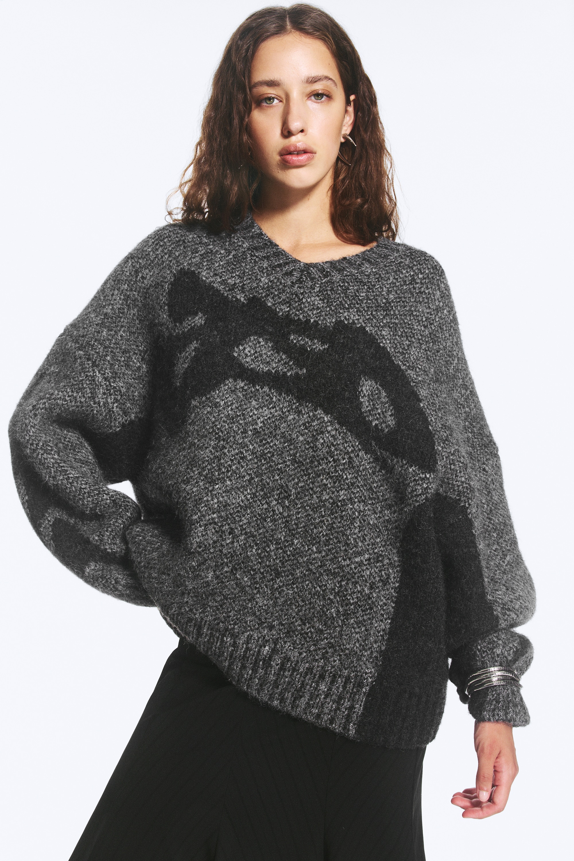 V-λαιμός oversize - Απαλό Γκρι Μελανζέ