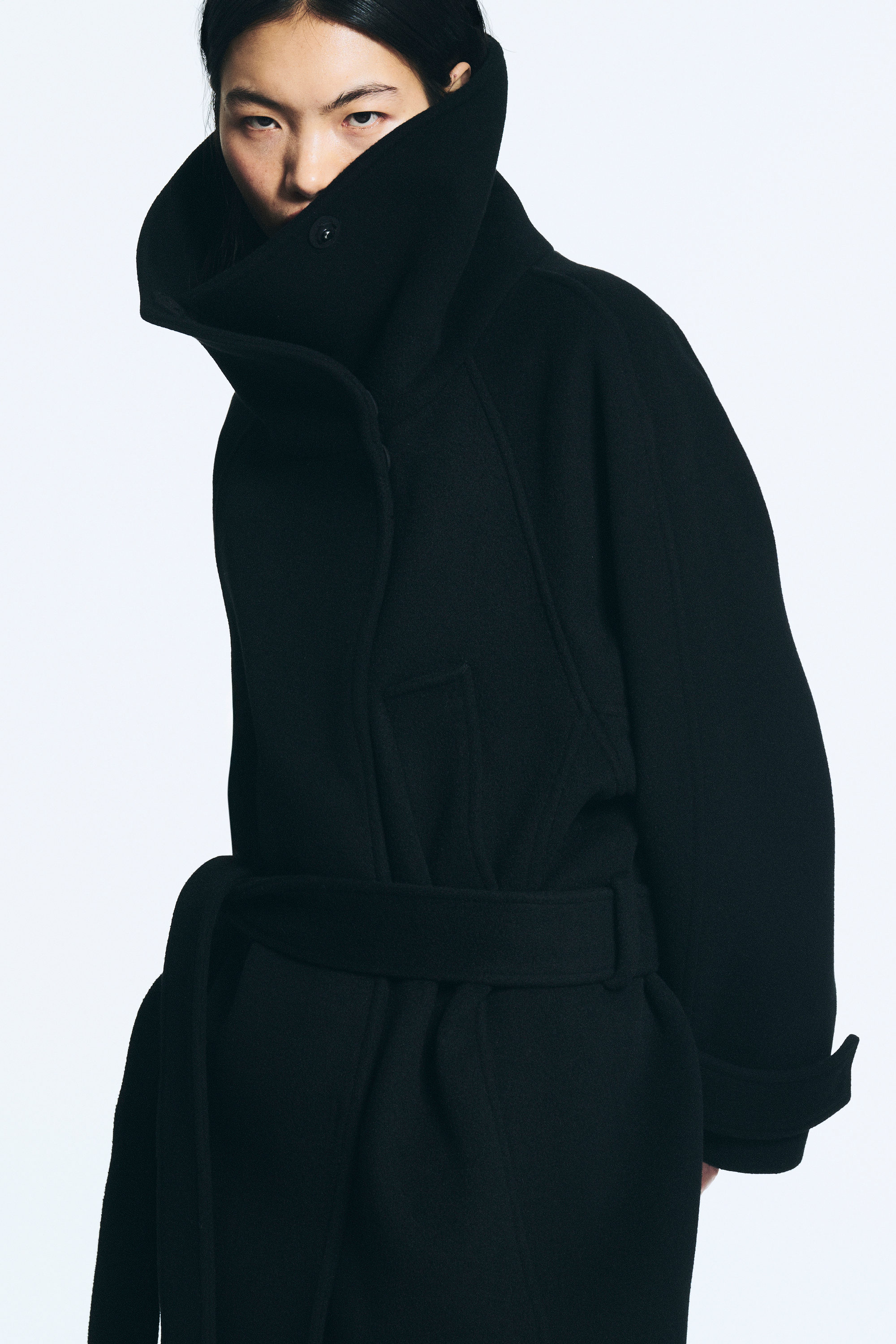 Schwarz - Wollmantel mit hohem Stehkragen - 5