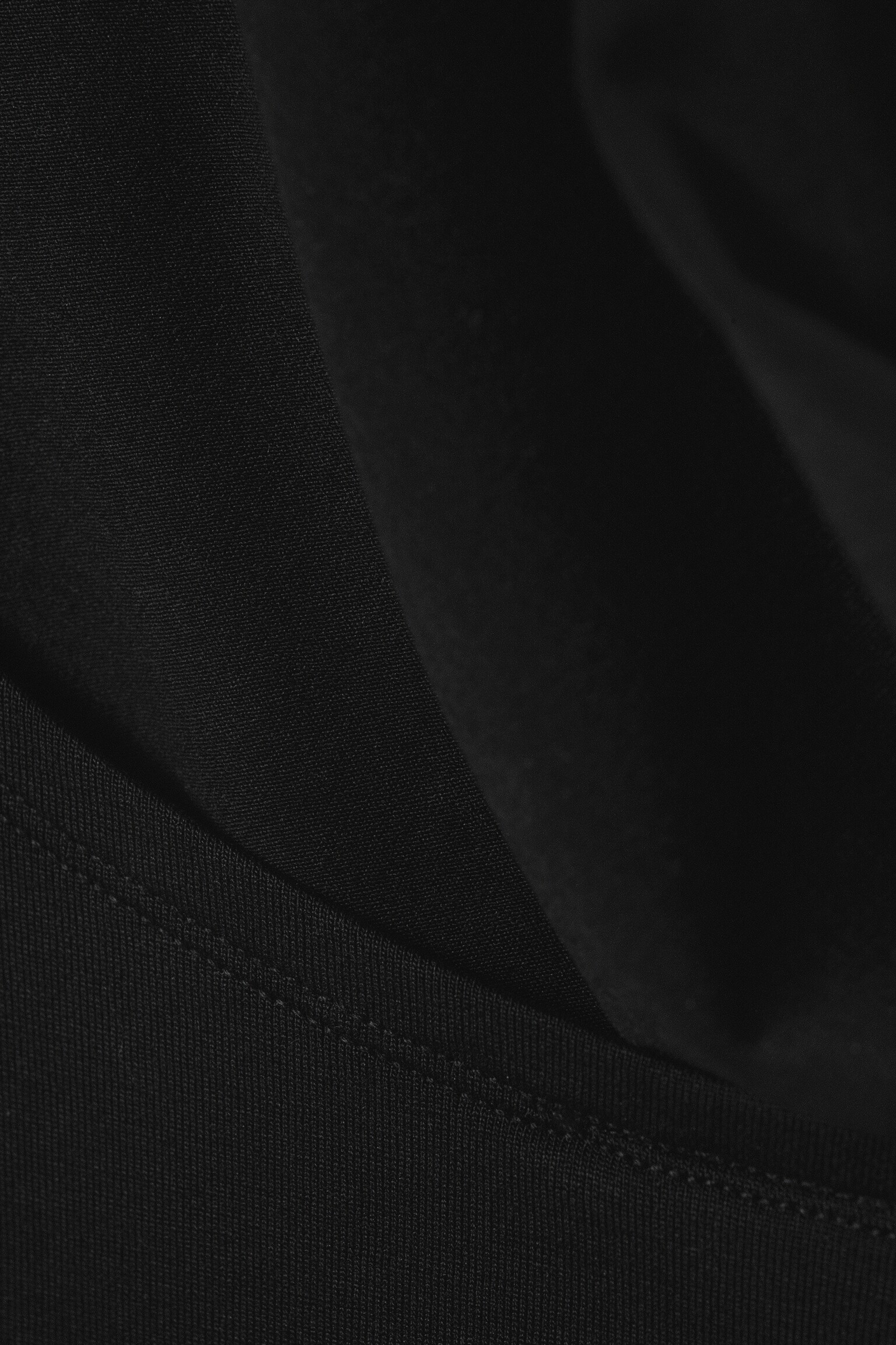 Draperad halterneck-topp - Svart/Mörk mullvad - 5