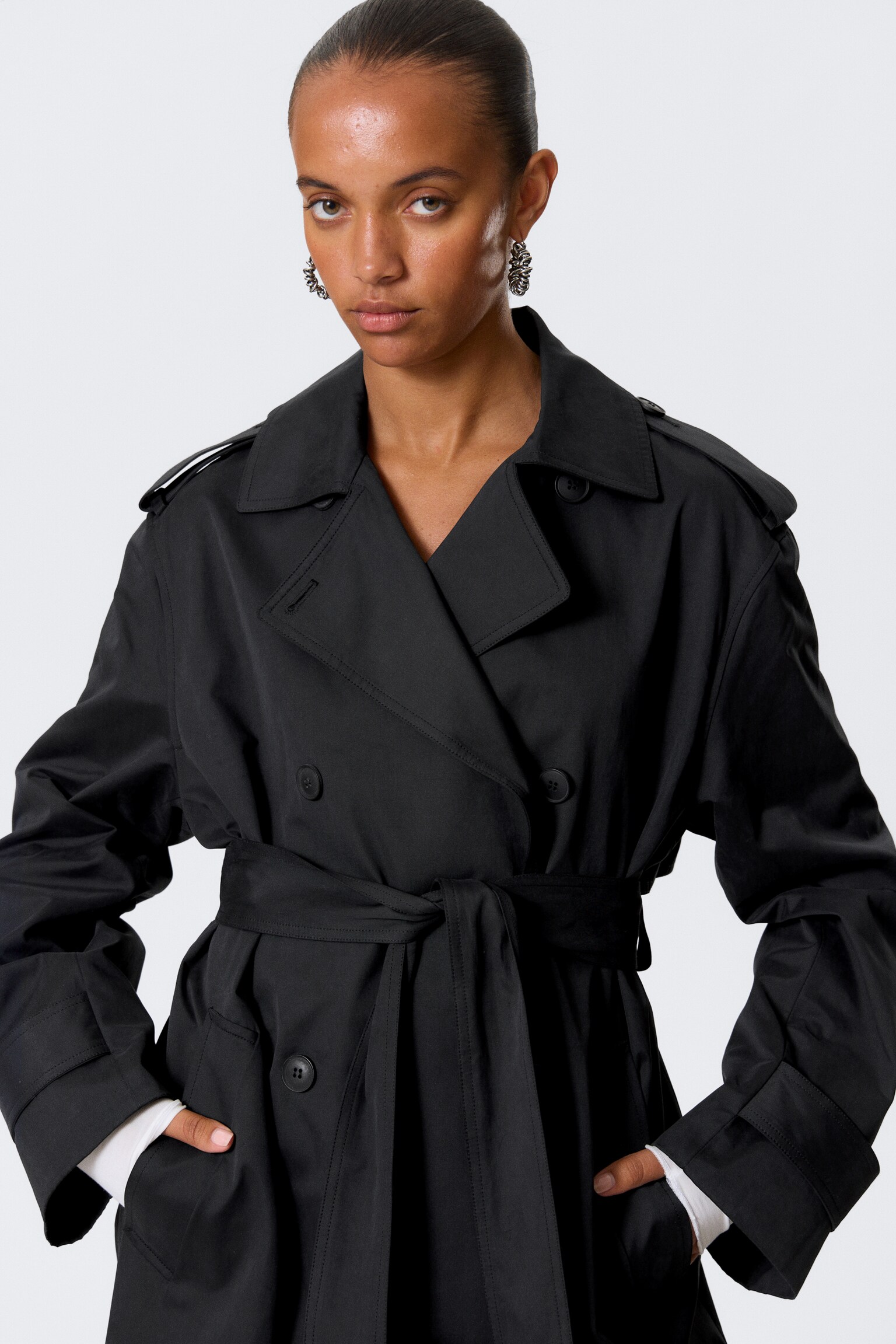 Oversized dubbelknäppt trenchcoat i canvas - Svart - 5