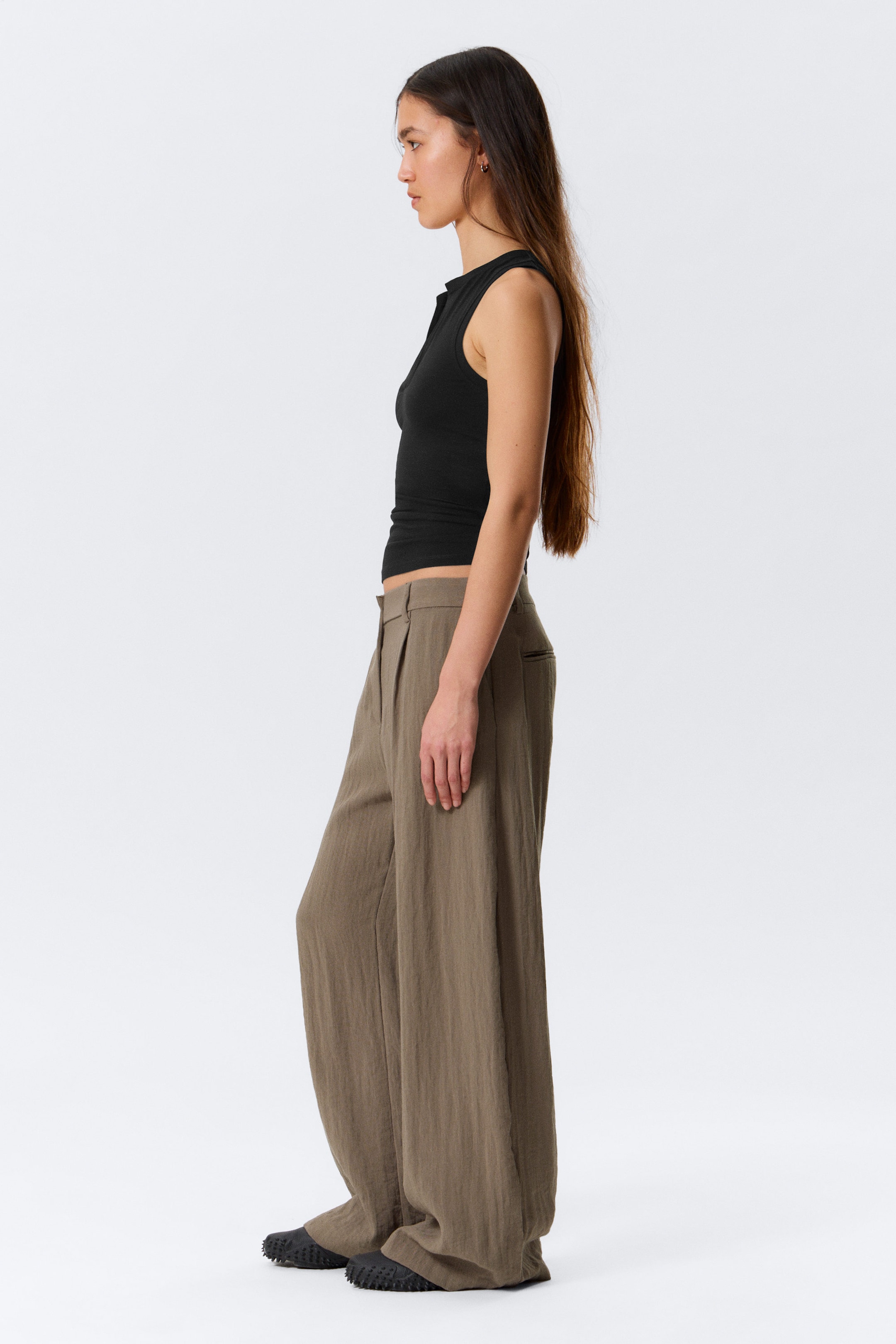 Beige - Low Rise Wide Leg Crinkled Trousers - 2
