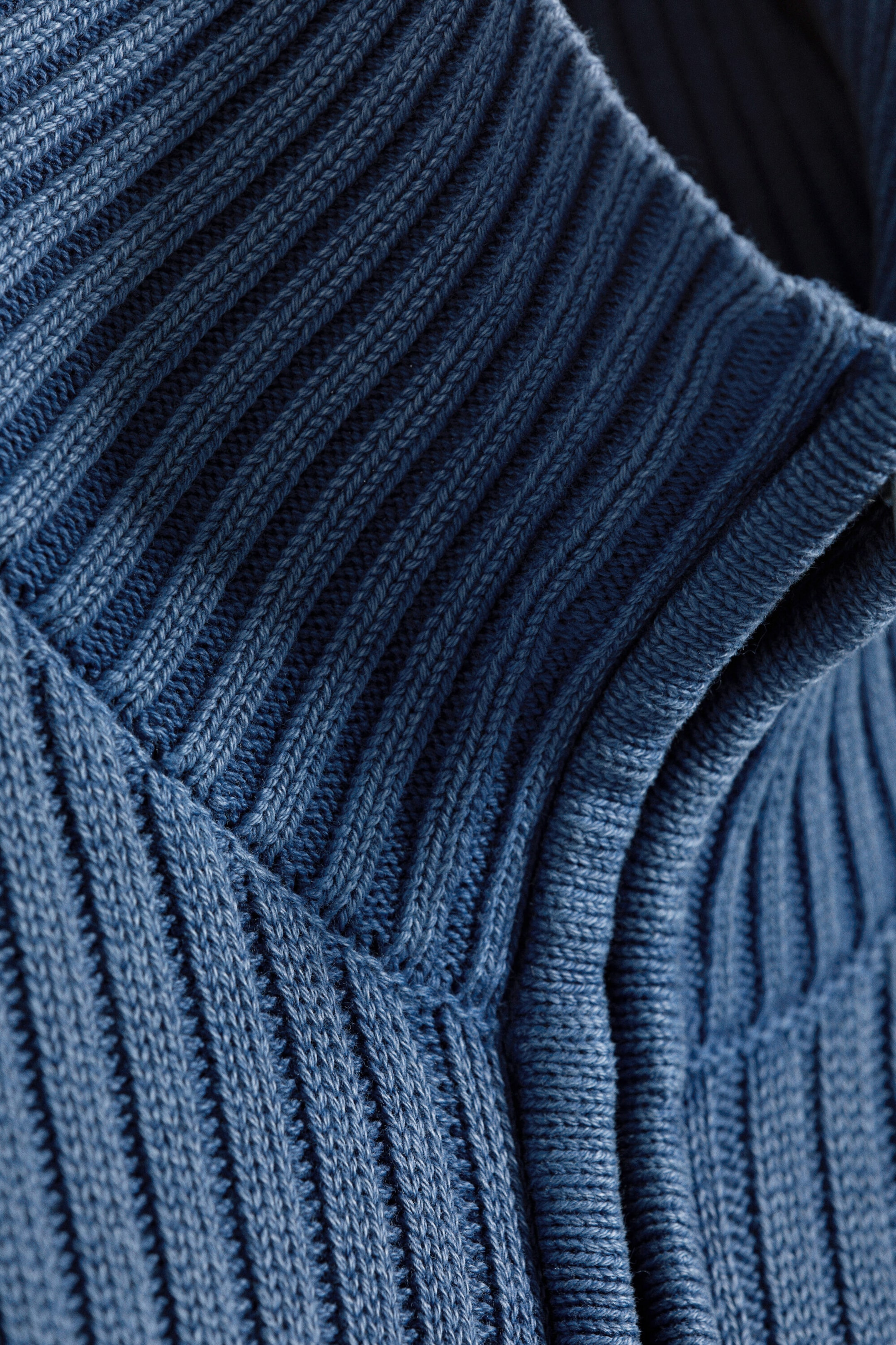 Verwaschenes Blau - Lockerer Strick-Cardigan mit Reißverschluss - 4