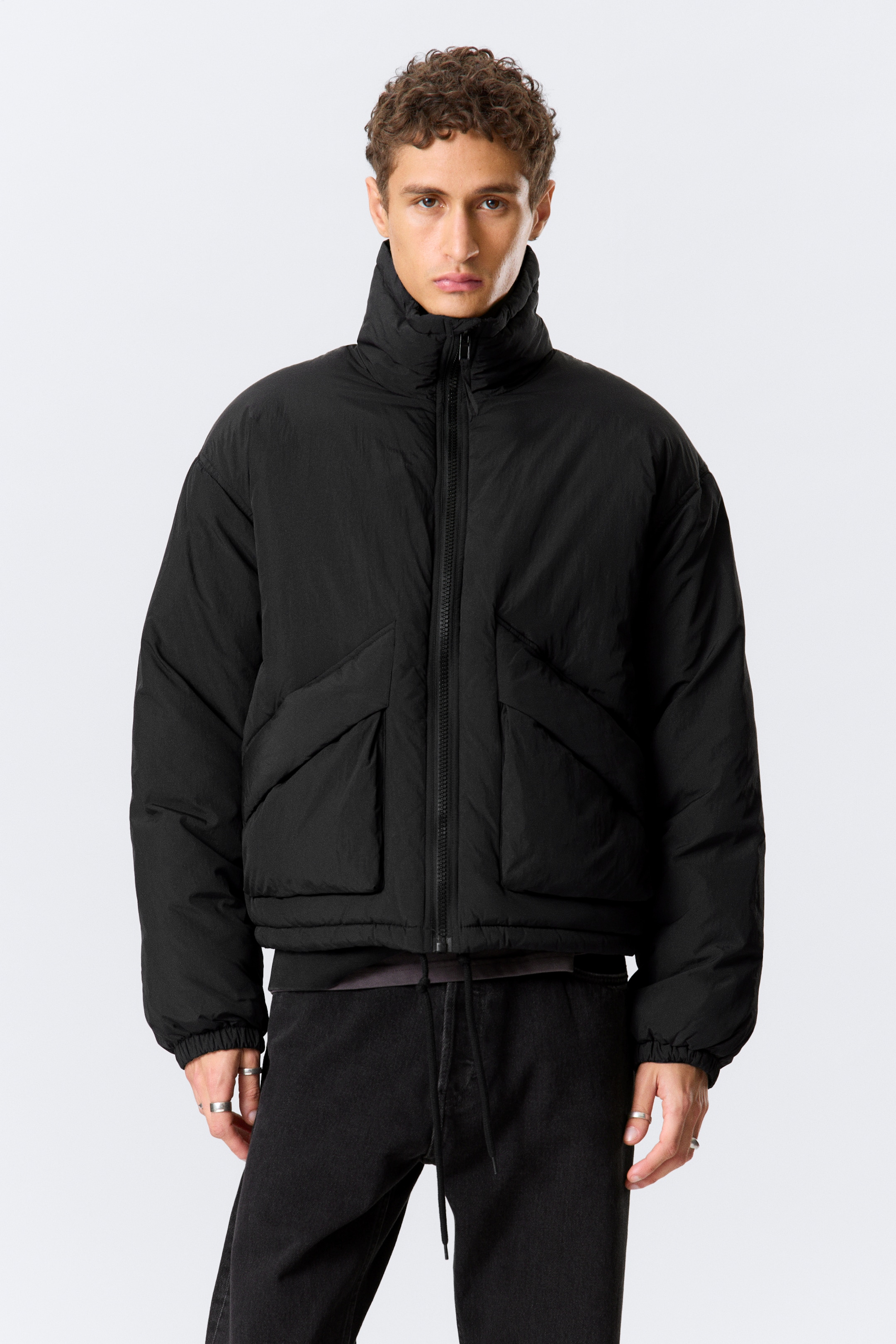 Agrandir l'image: Doudoune en nylon à cordon de serrage - Noir - HOMME | H&M CH 1