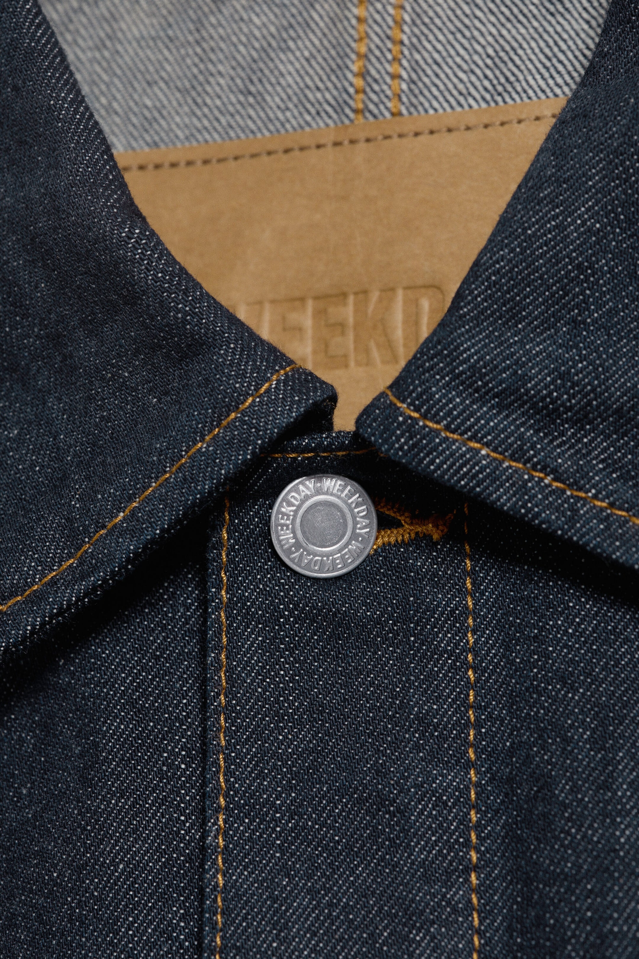 Blue Rinse/Dunkelblaues Denim - Cropped Denim-Shacket - 5