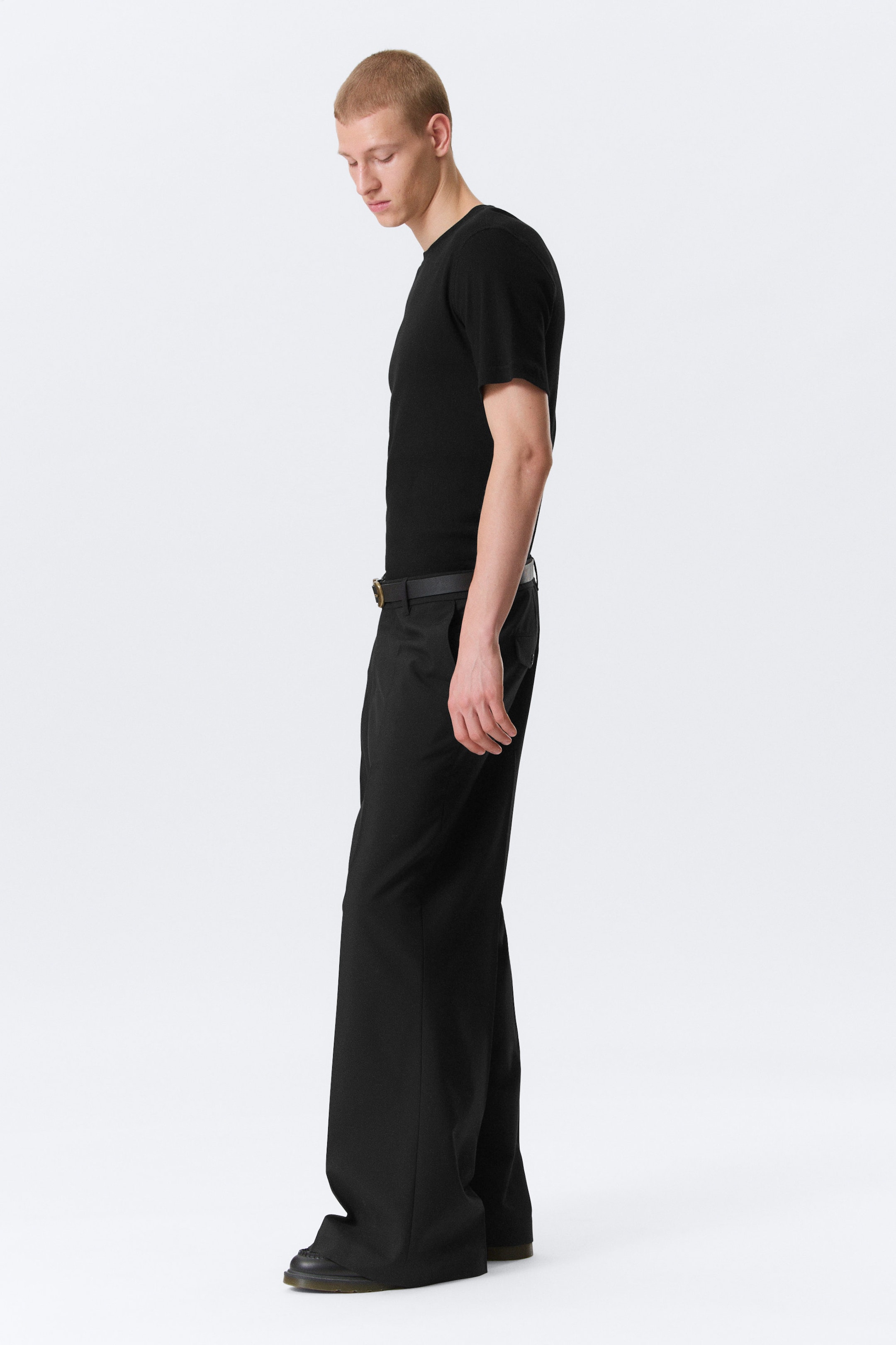 Schwarz - Moe - Lockere Low-Waist-Anzughose mit Bootcut-Bein - 3