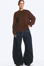 Dunkelbraun - Boxy Longsleeve aus Baumwolle - 1