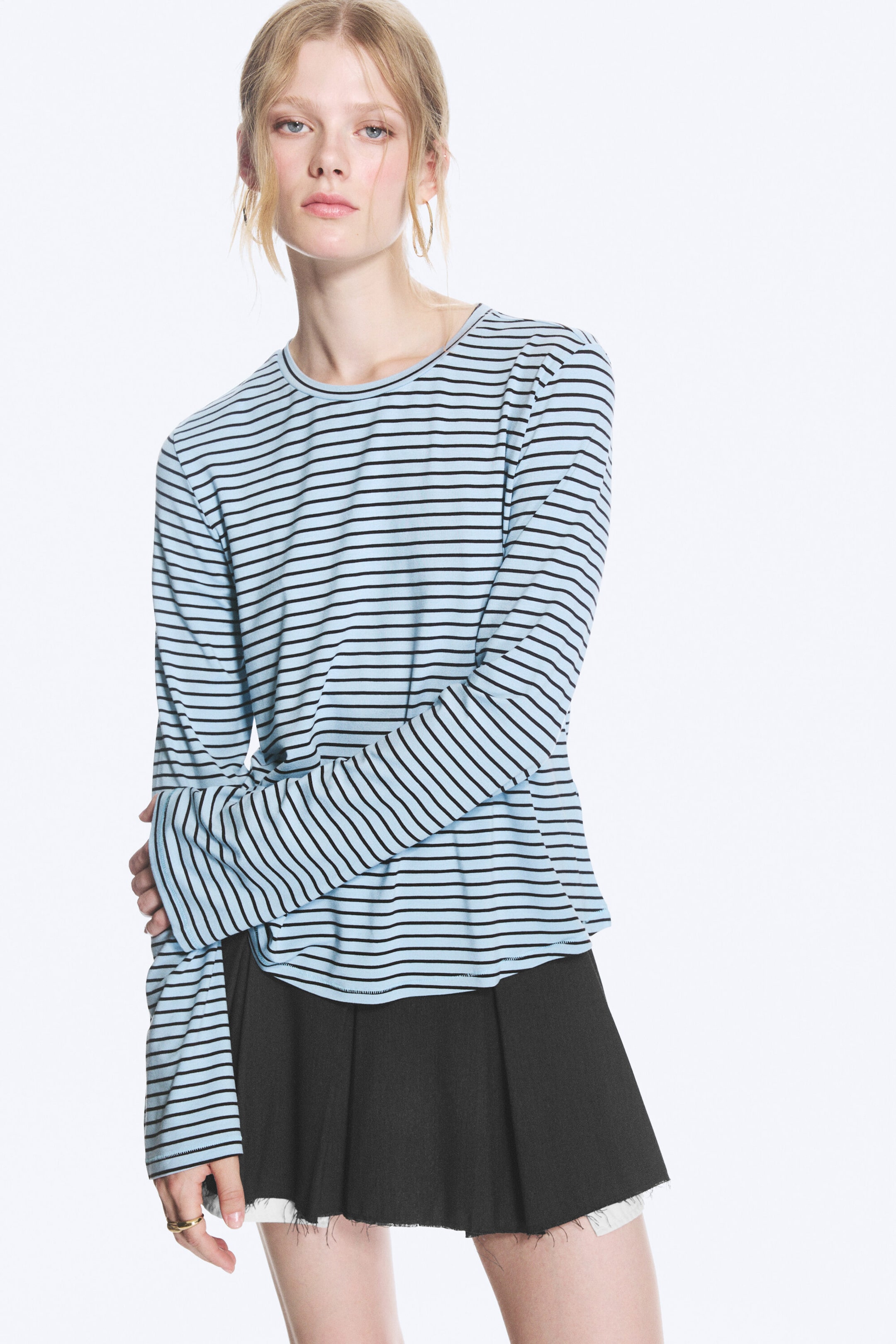 Blau/Schwarz gestreift - Longsleeve-Top aus Viskose - 2