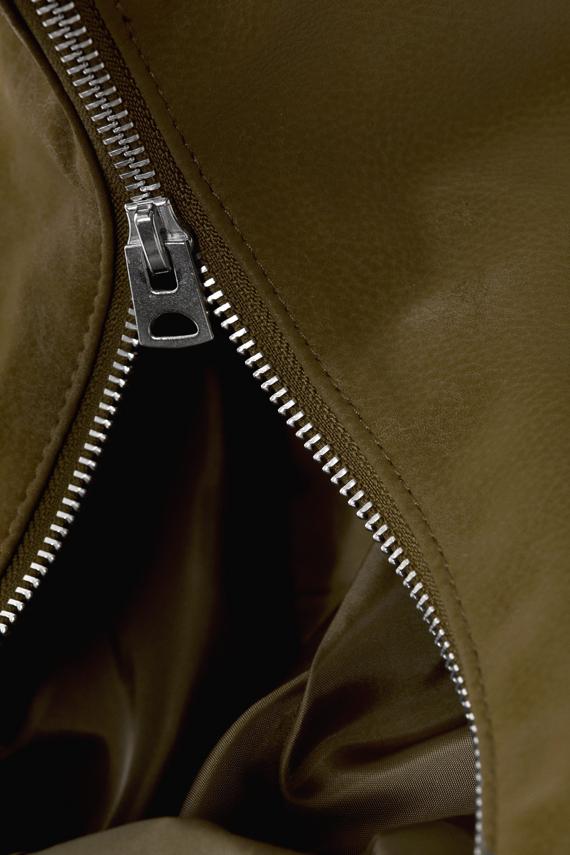 Vert kaki foncé - Sac à bandoulière arrondi moyen - 4