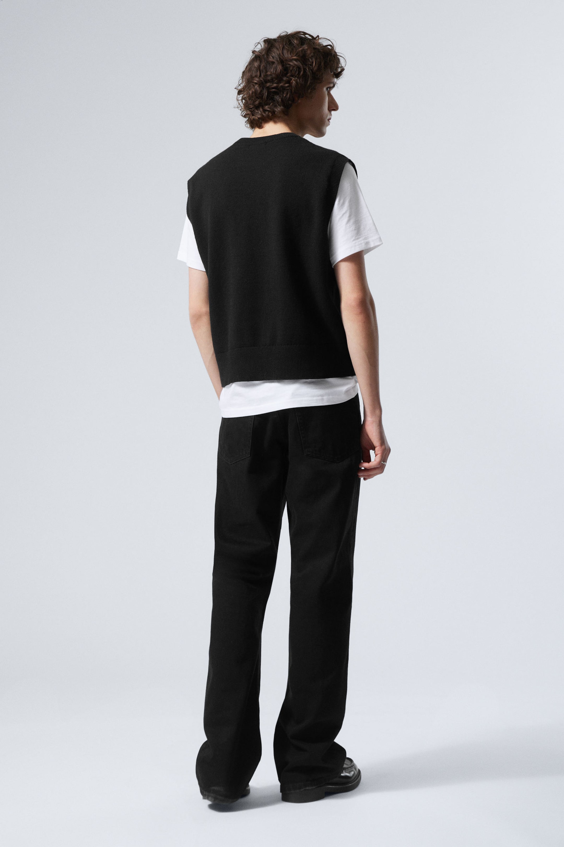 Black - Knitted Vest - 2