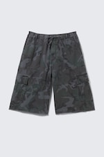 Navy Camo - Ruimvallende knielange cargoshort met halfhoge taille - 4