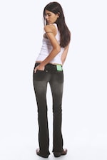 Worn Black - Black - Booty Bei Zipped Low Rise Bootcut Jeans - 4