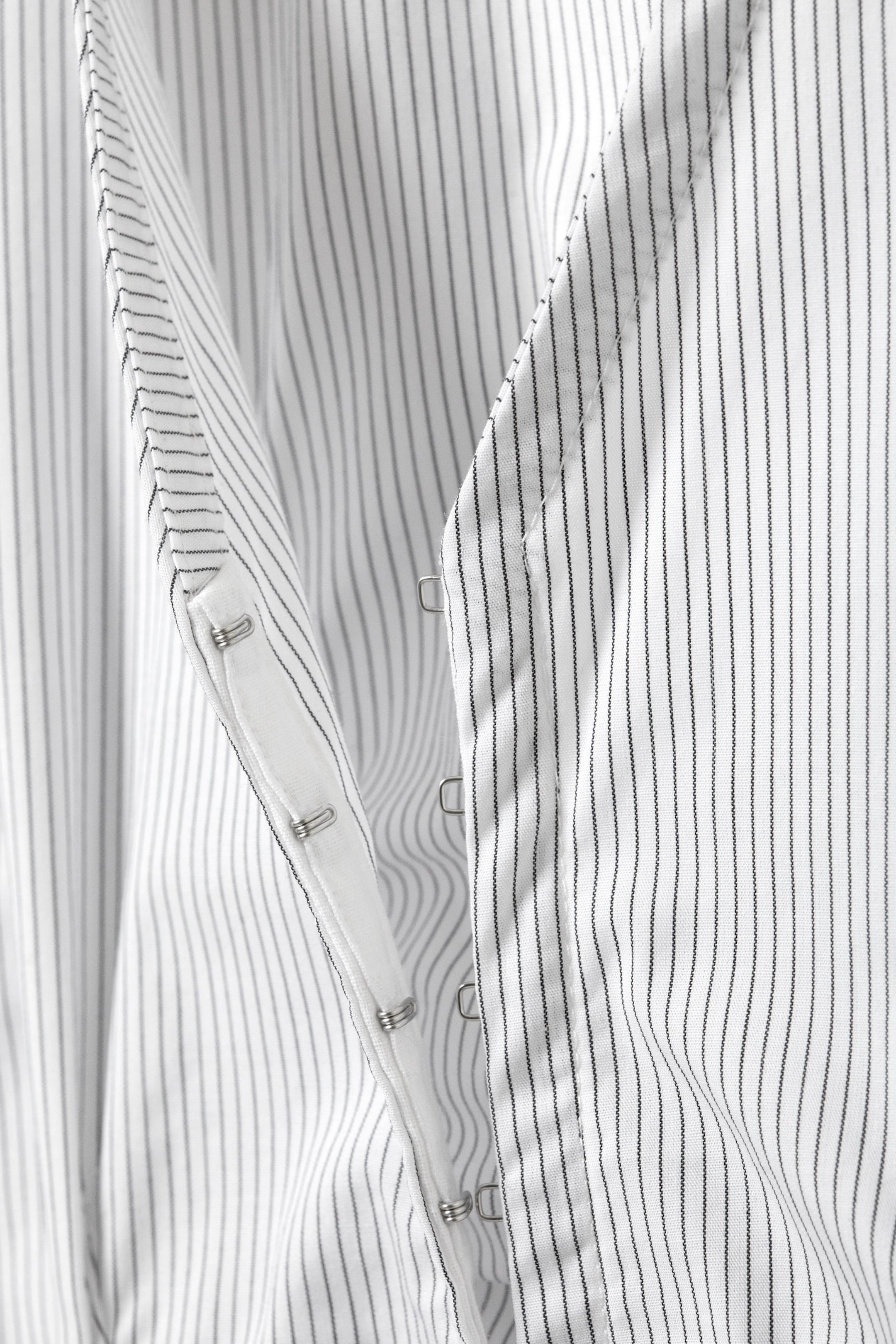 #FFFFFF - Sleeveless Gathered Poplin Top - 2
