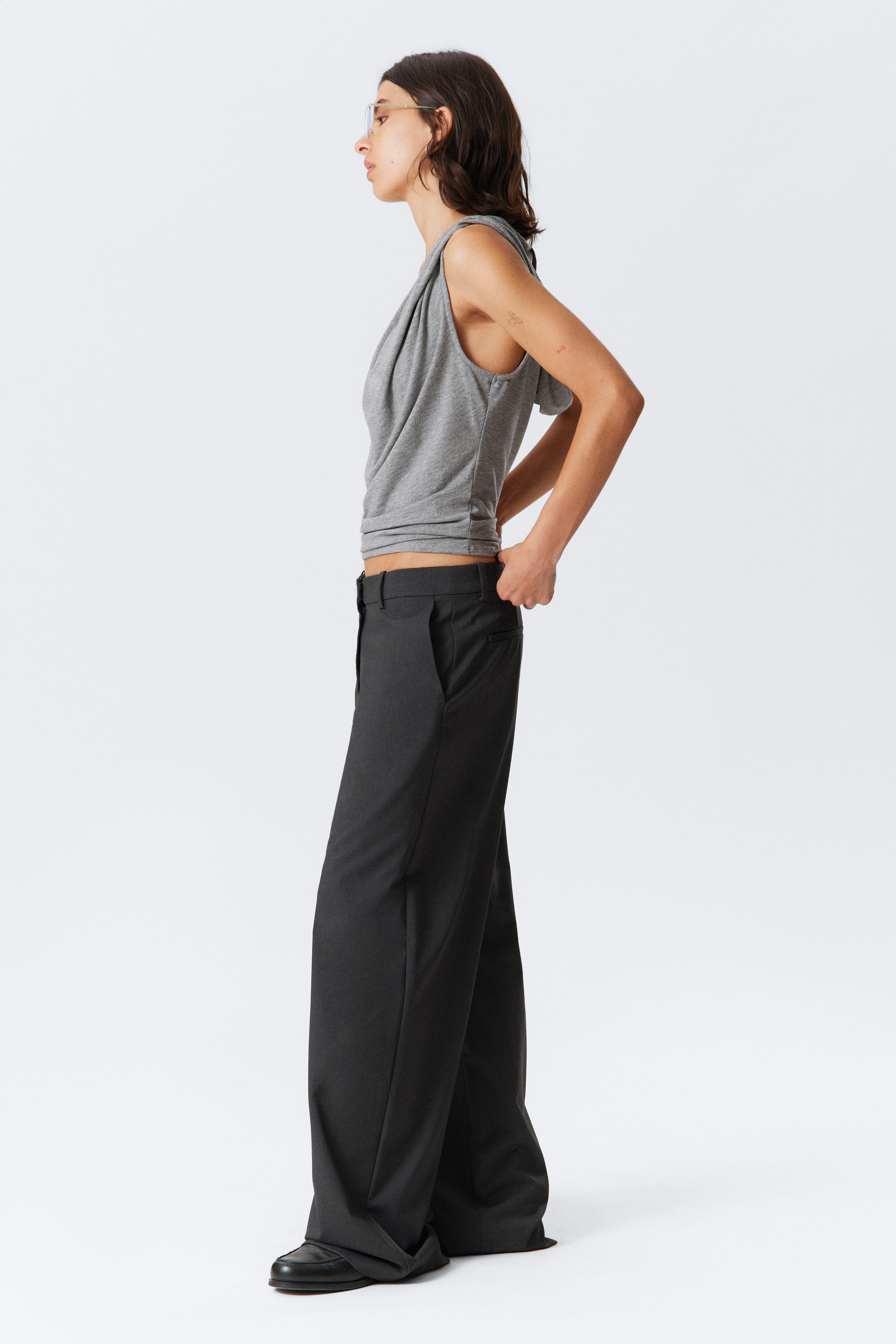Dark Grey Melange - Low-Waisted Loose Fit Suit Trousers - 2