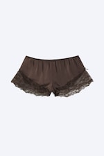 Dunkelbraun - Kurze Satin-Shorts mit Spitze - 4