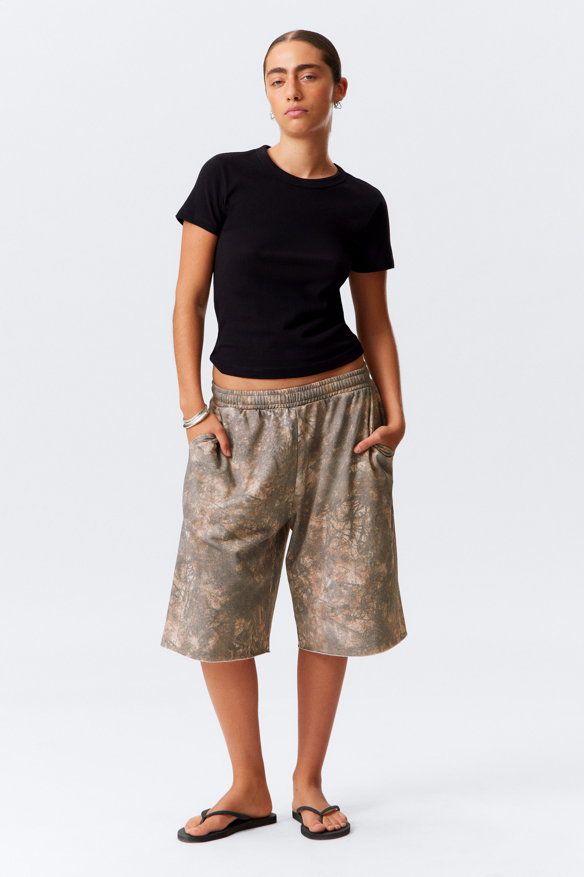 Kahki - Rustic Terrain - Printed Oversized Knee-Length Terry Shorts - 1