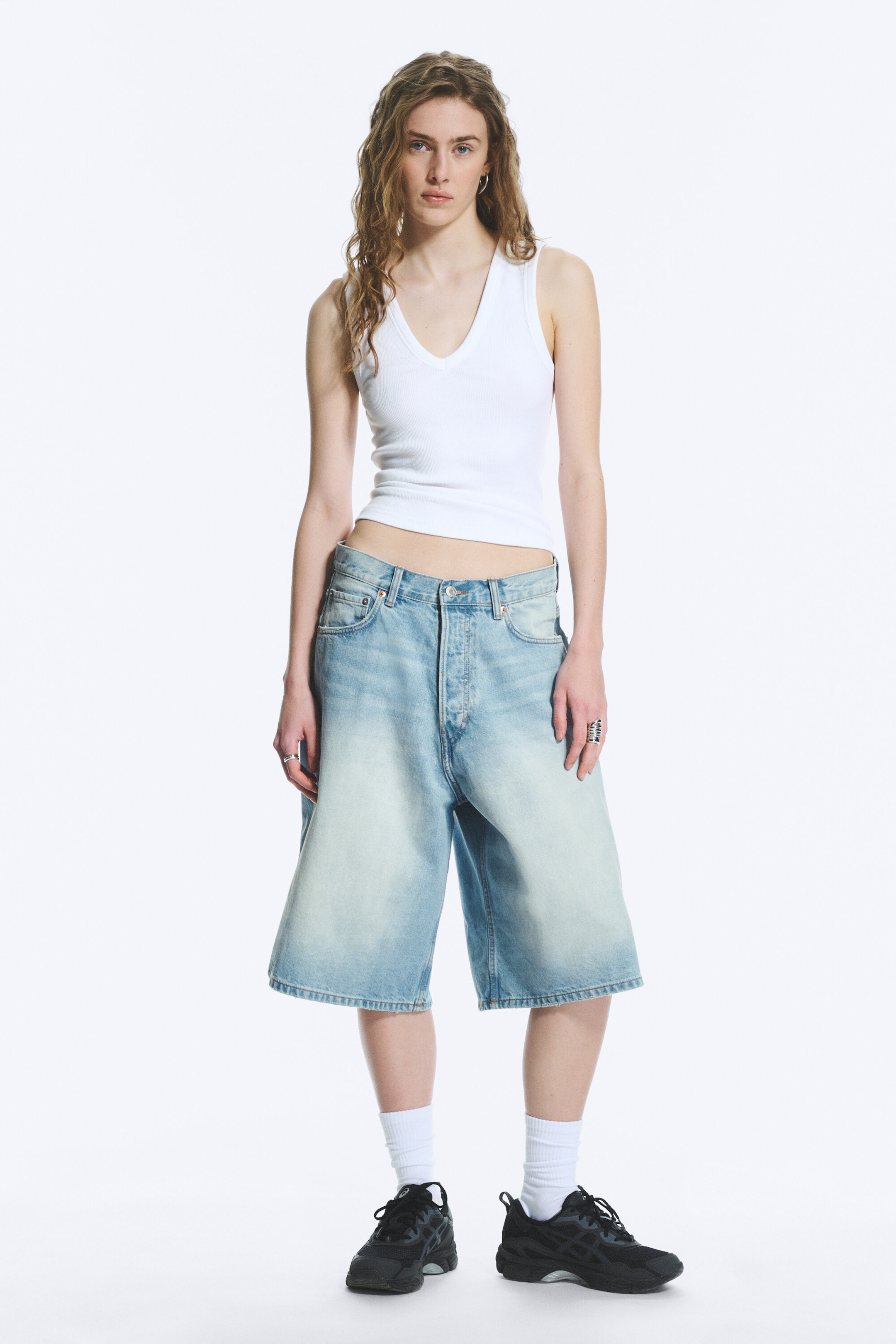 Kimberley Blue - Light Blue - Astro Mid Rise Loose Baggy Denim Shorts - 2