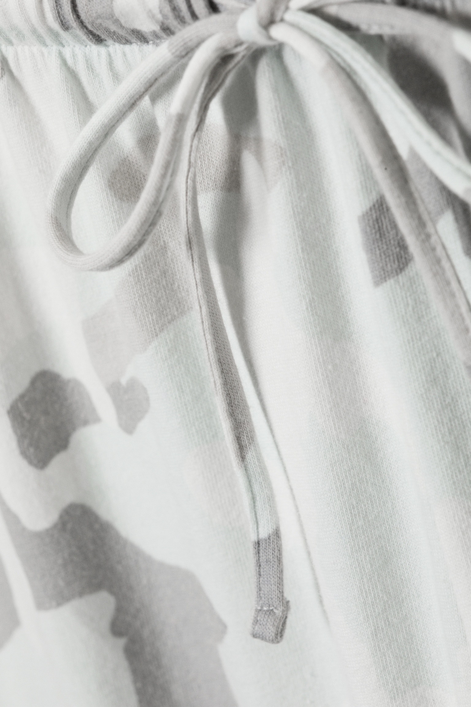 Printed Wide-Leg Pull-On Trousers - White - Camo - 5