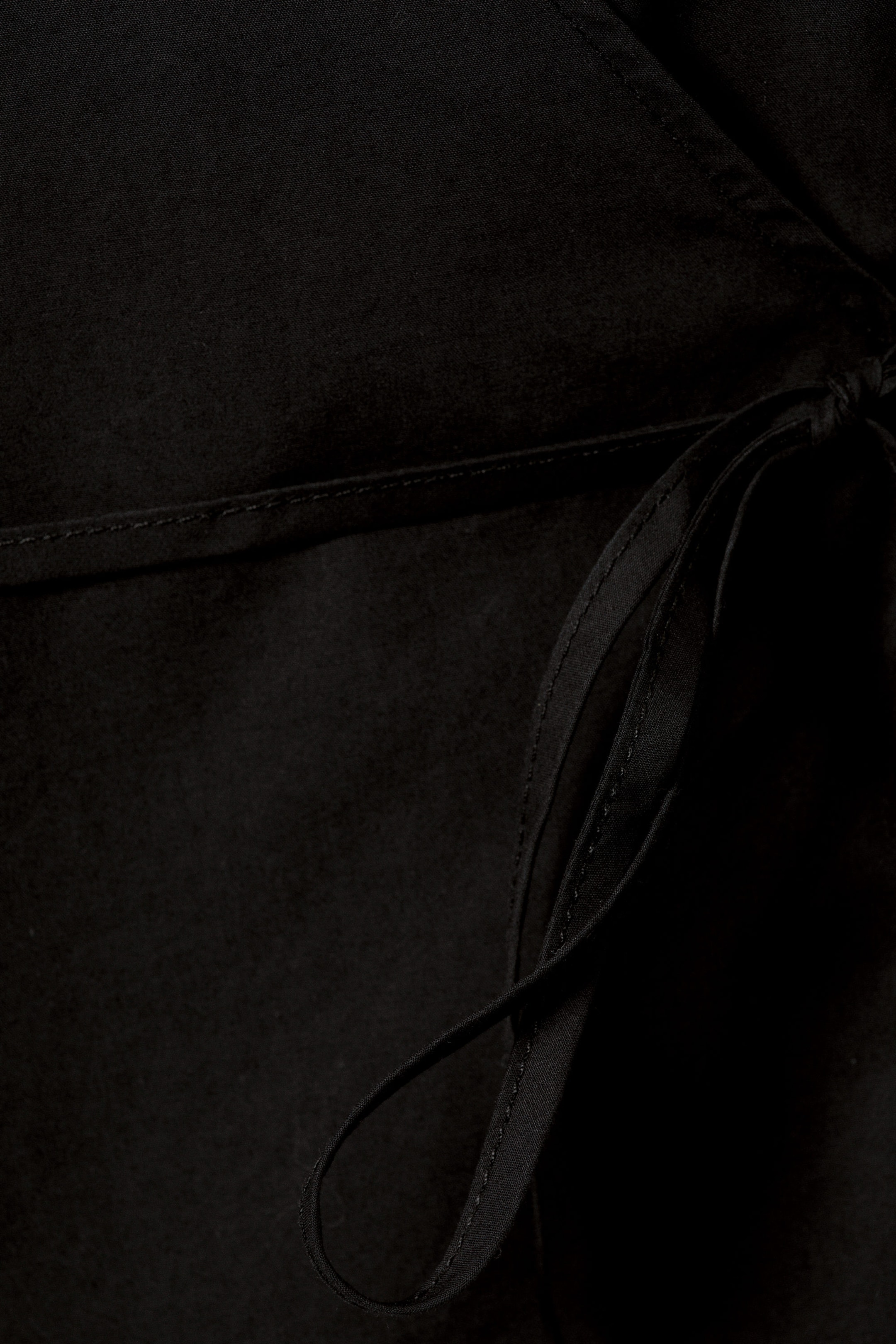 Schwarz - Langärmeliges Wickelhemd aus Popeline - 2