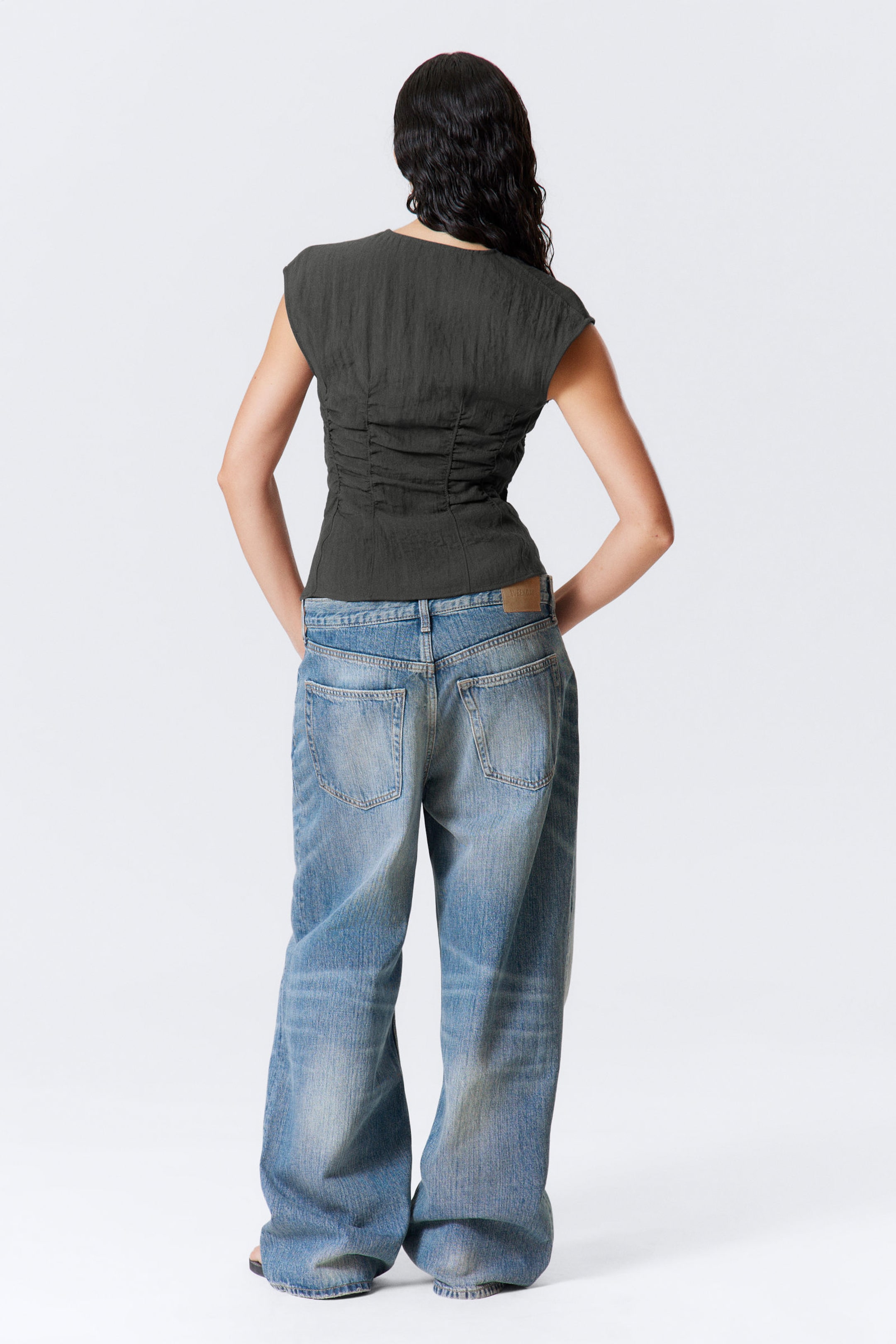 Dark Grey - Sleeveless Crinkle Top - 3