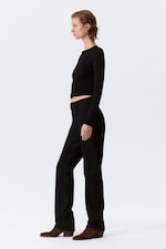 Black Rinse - Black - Laika Mid Rise Regular Straight Leg Jeans - 2