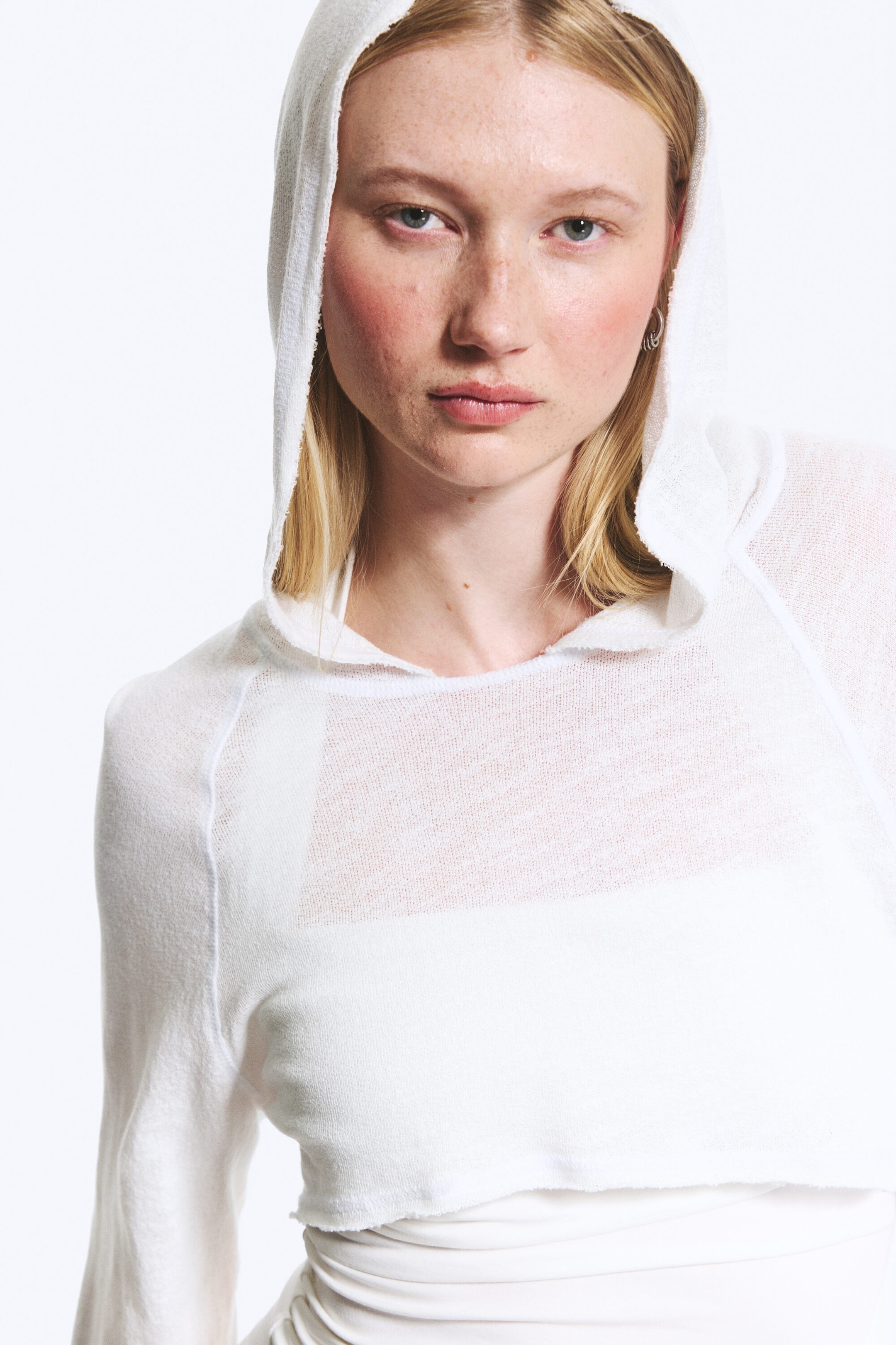 White - Cropped bolero met capuchon - 2