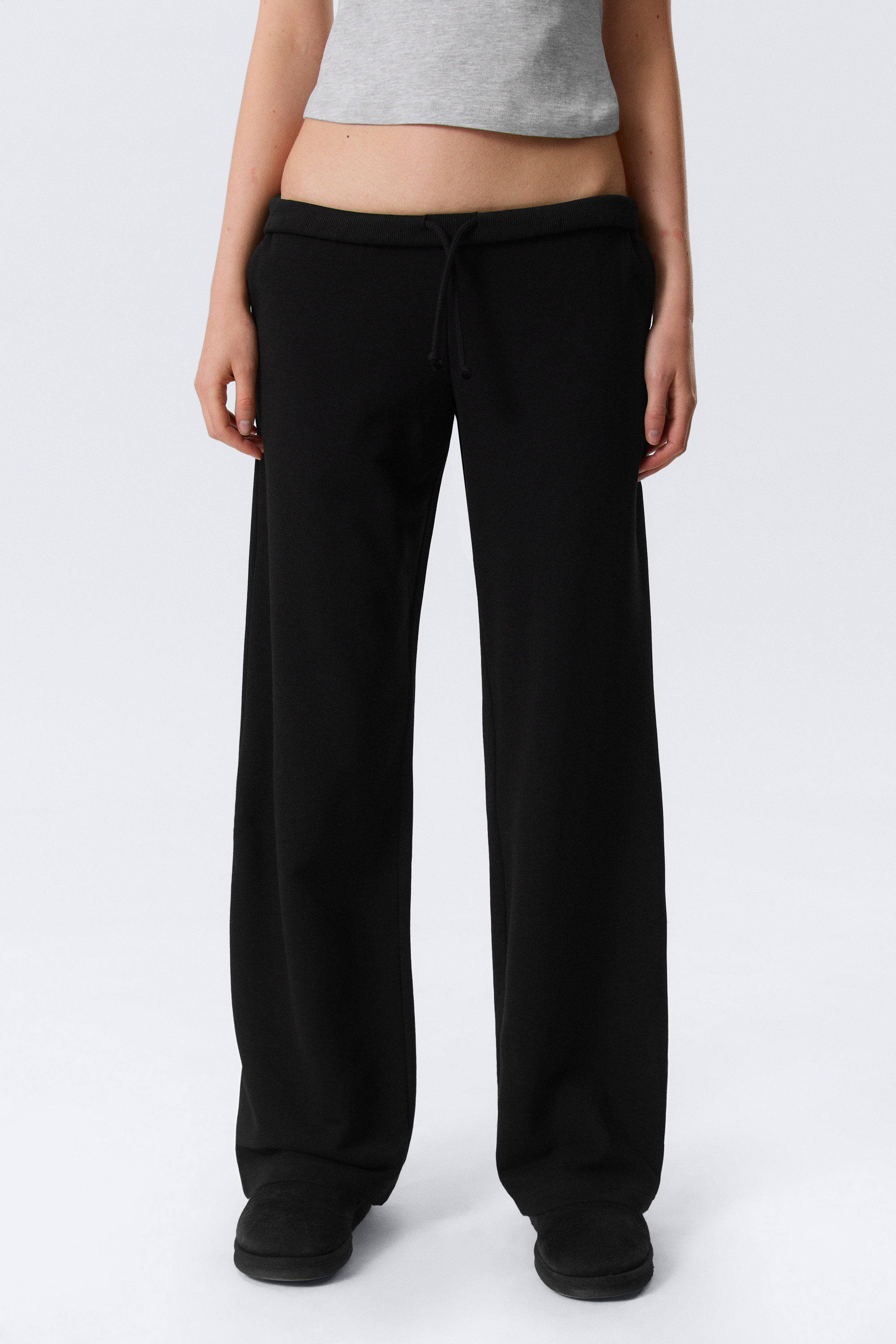 Schwarz - Niedrig geschnittene Sweatpants aus Frottee - 2