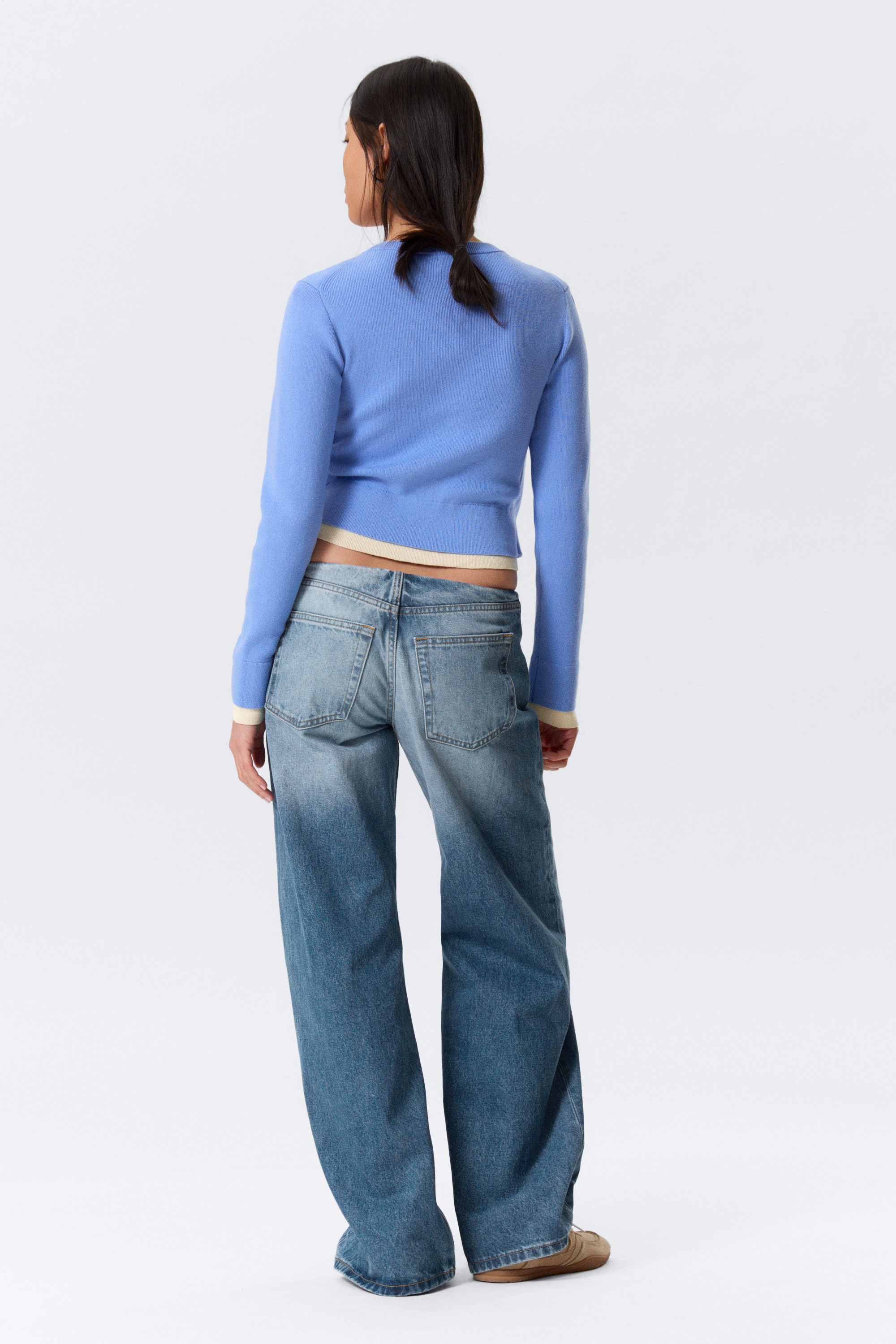 knitted double-layered v-neck cardigan - Blue/Off-white | Monki WW