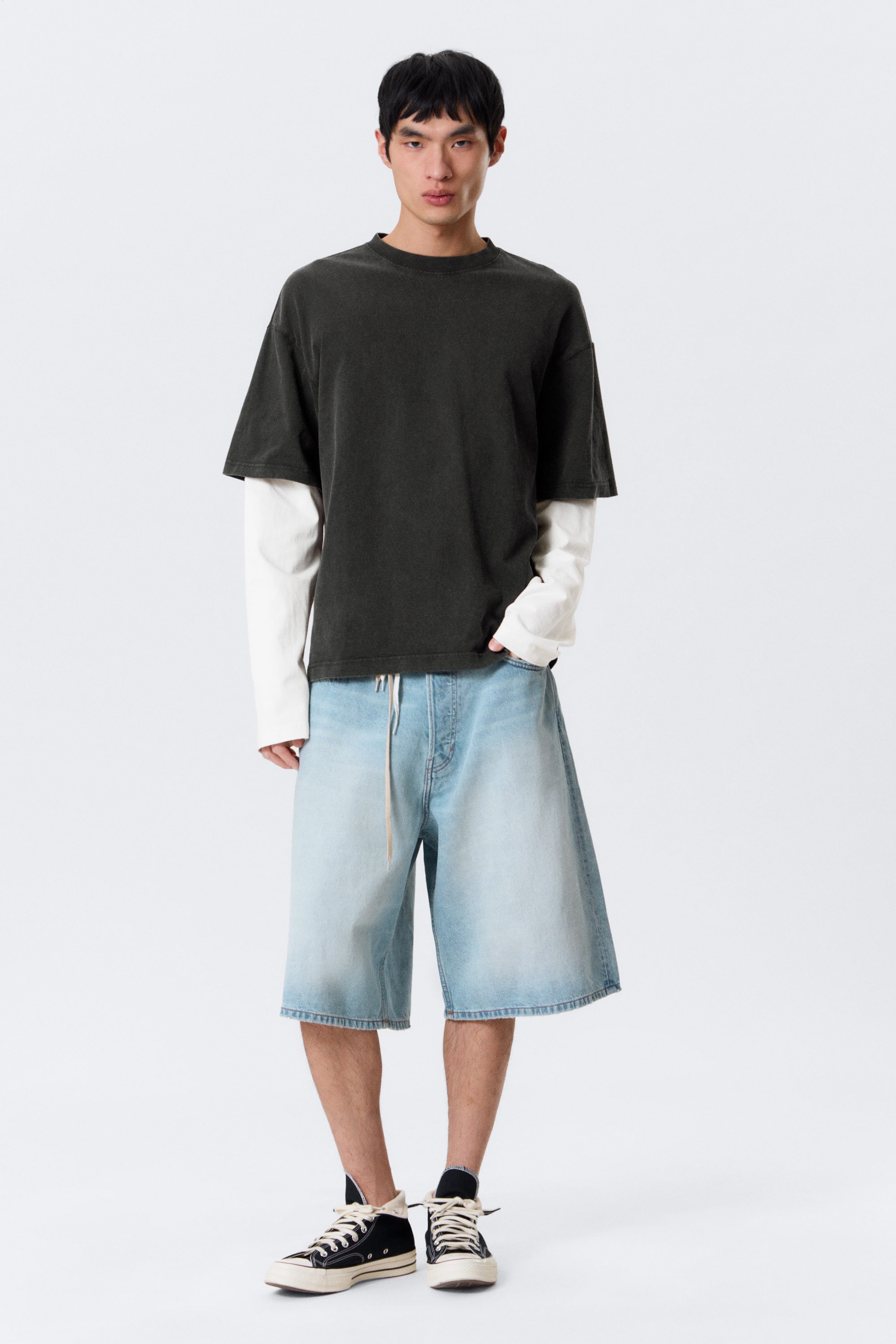 Schwarz & Weiß - Doppellagiges Baumwoll-T-Shirt - 2