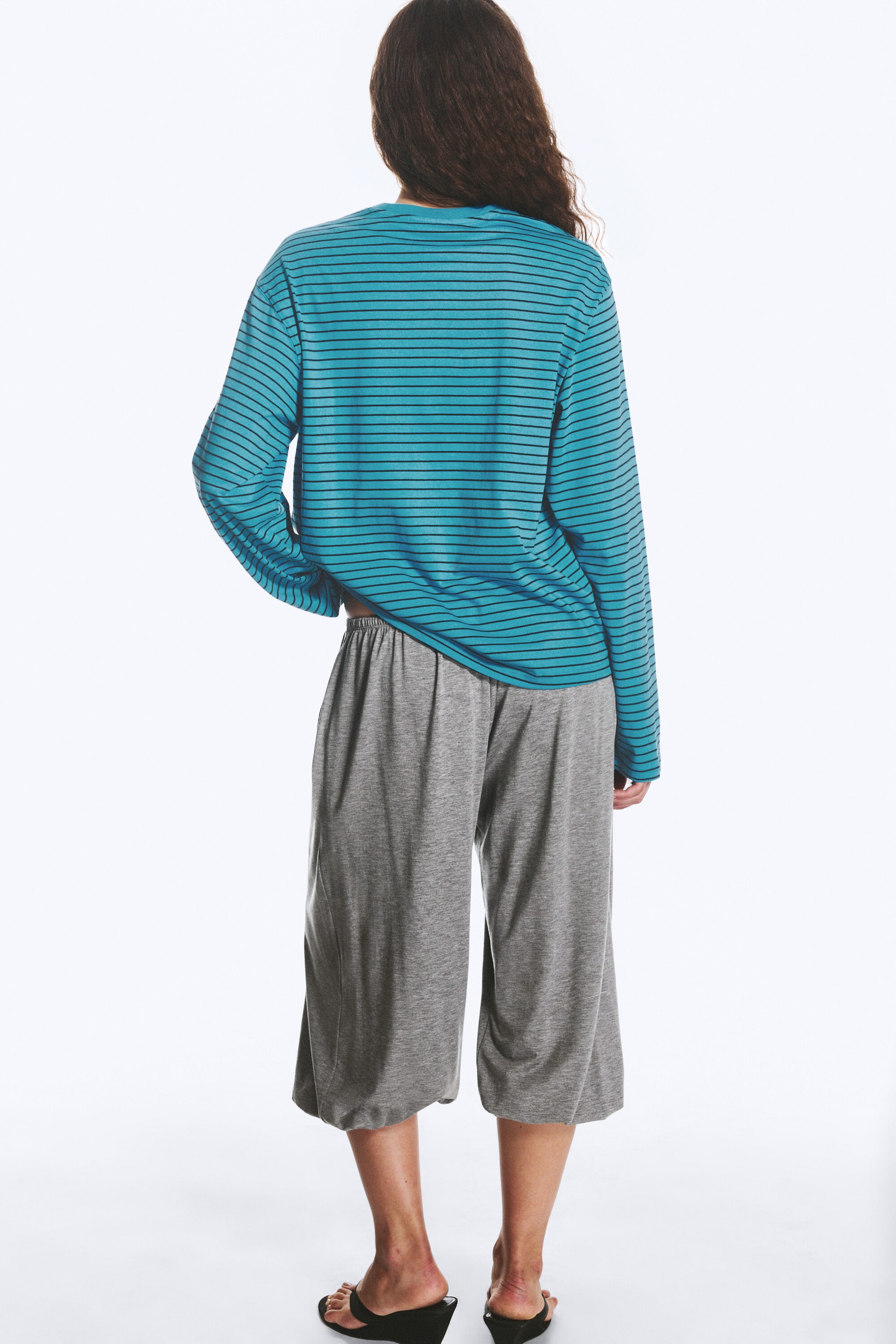 Türkis/Schwarz gestreift - Boxy Longsleeve aus Baumwolle - 2