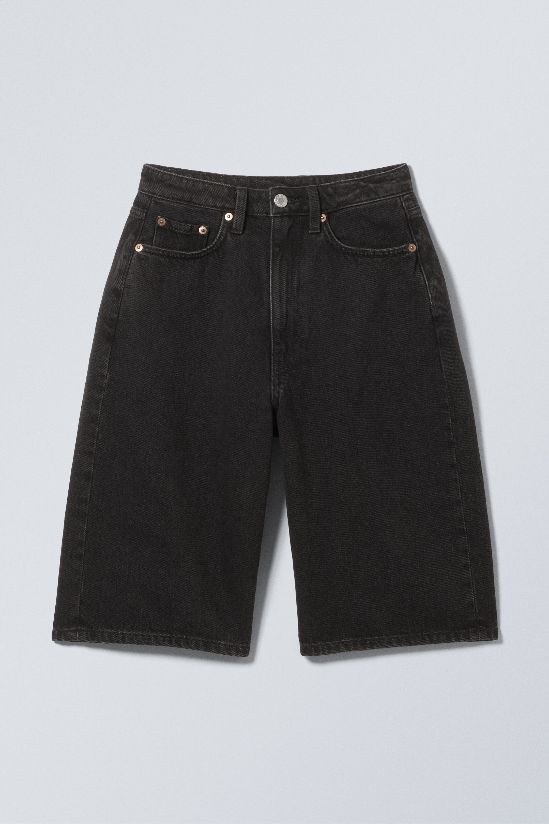 Ver imagem maior: Bermudas de cintura alta e perna larga Halo Curve - Tuned Black - Preto - SENHORA | H&M PT 1