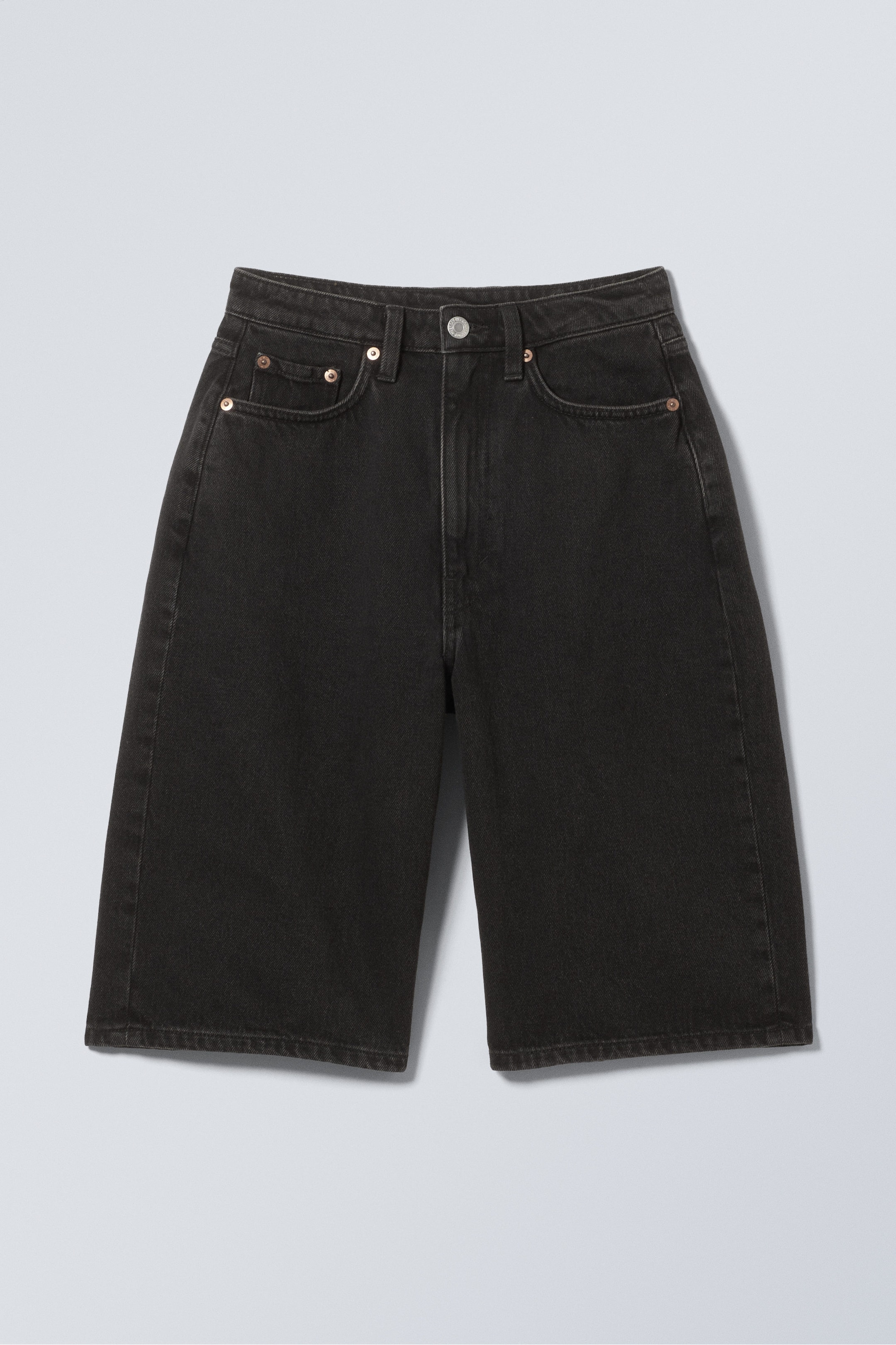 Tuned Black - Svart - Curve High Waisted Wide Leg Denim Shorts - 4