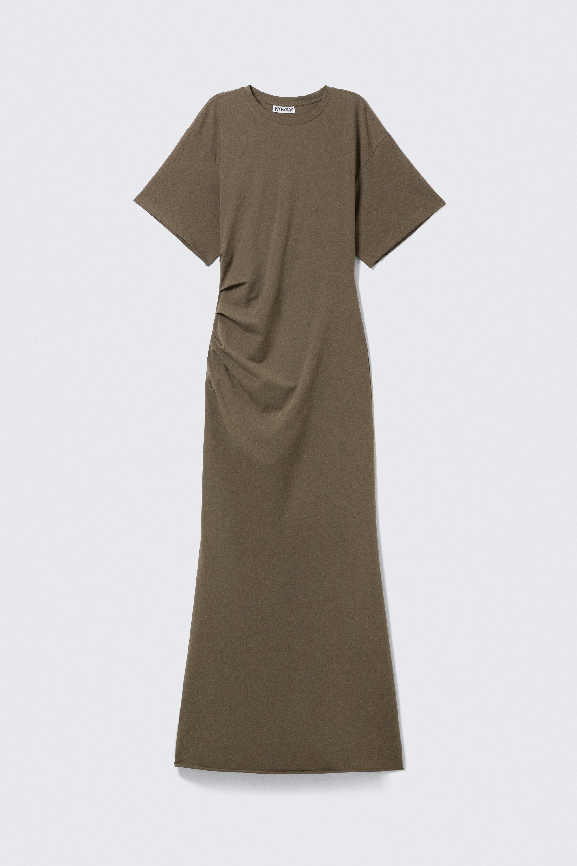 Kortærmet maxikjole med rynkeeffekt - Mørk gråbrun