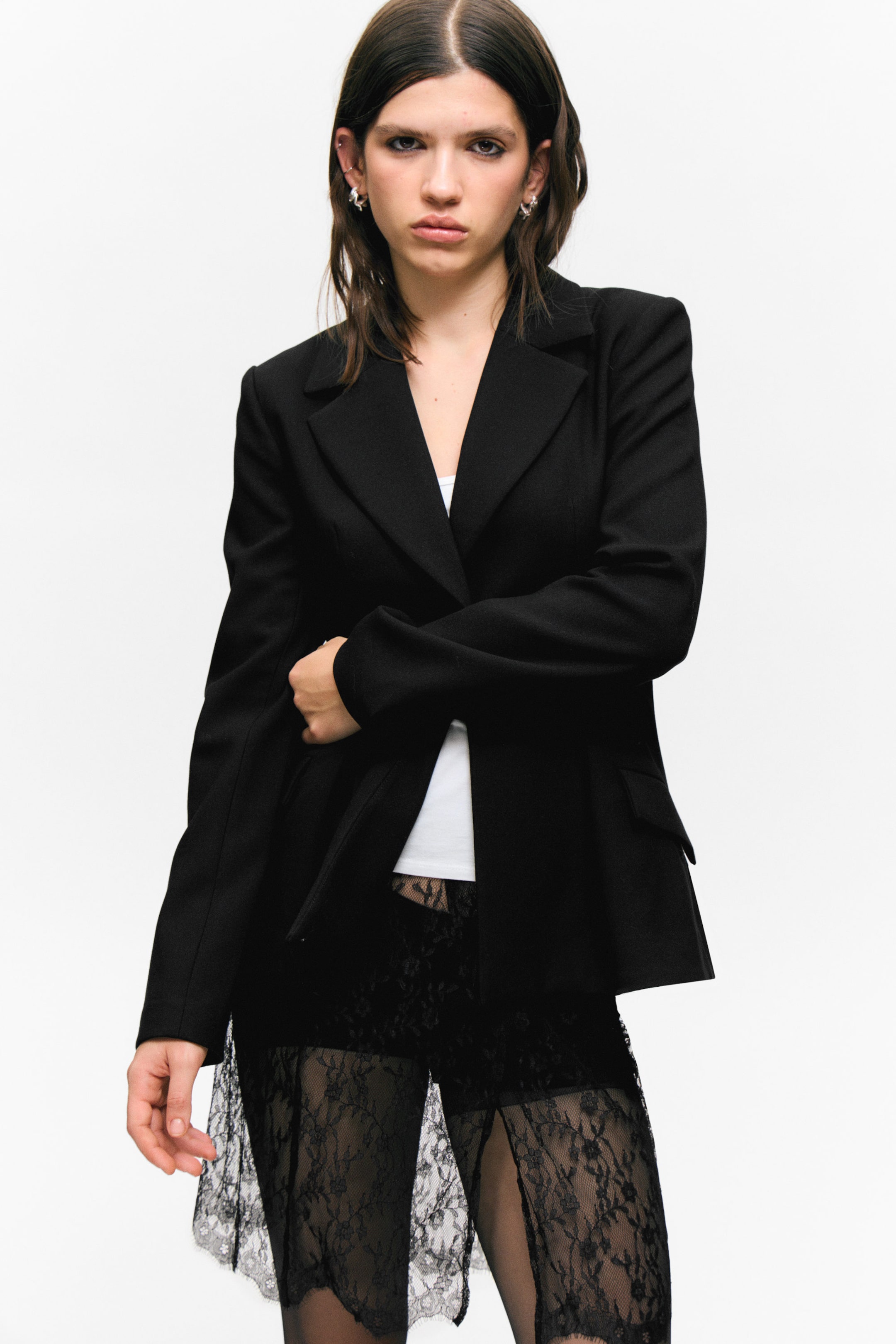 Schwarz - Schmal geschnittener, einreihiger Blazer - 2