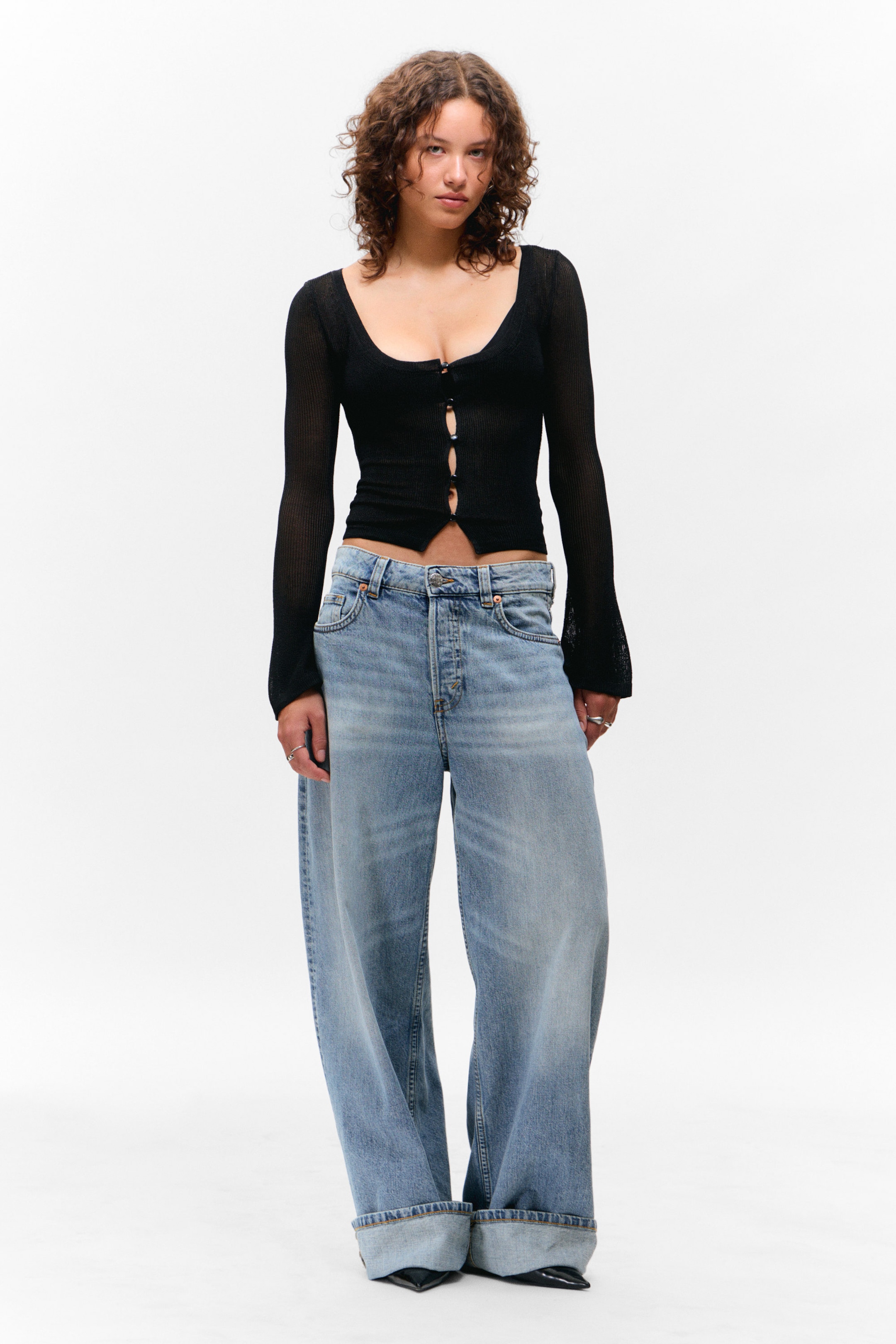 Schwarz - Grobstrick-Cardigan mit Knöpfen - 2