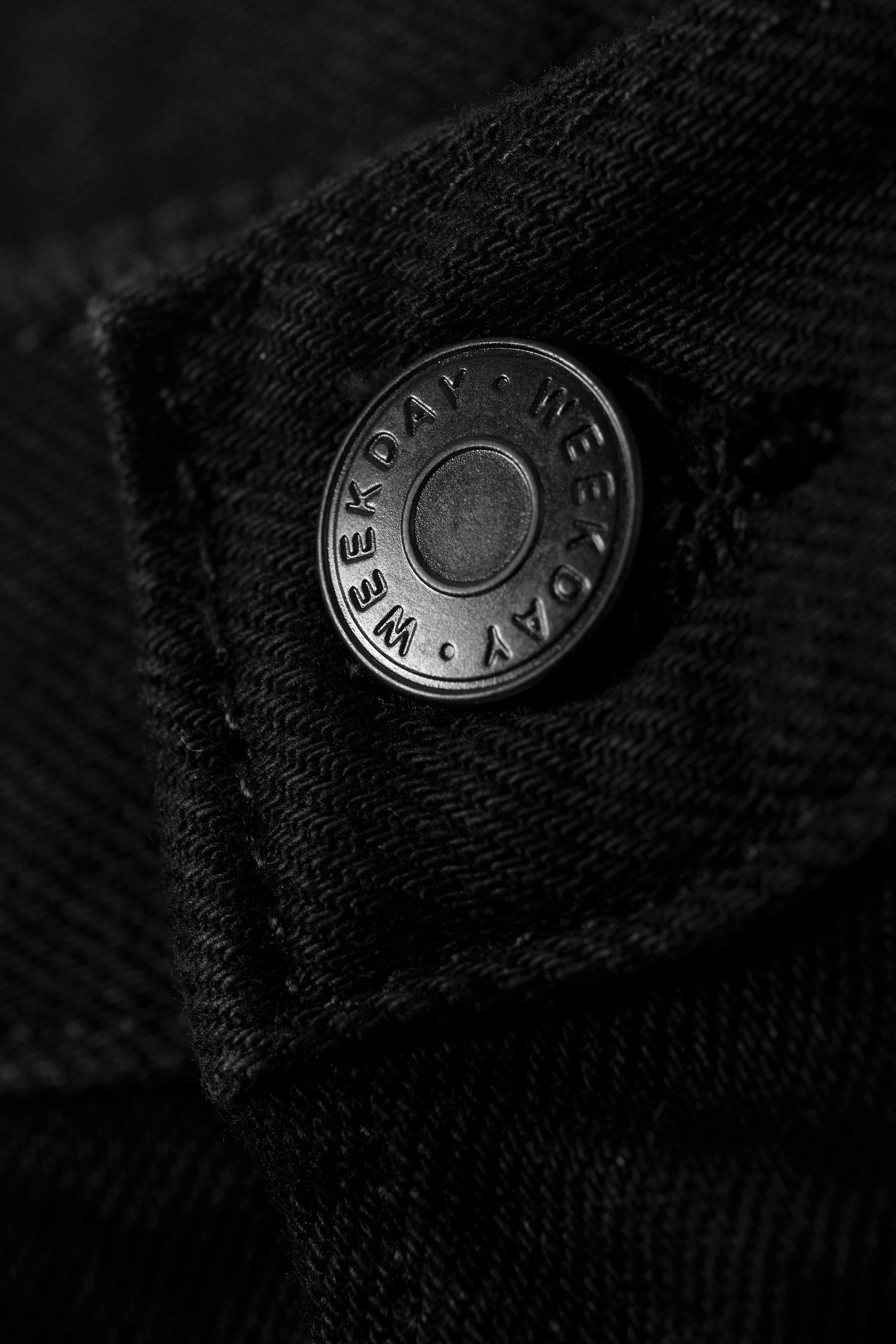 Black Rinse - Svart - Astro Loose Baggy Leg Jeans - 12