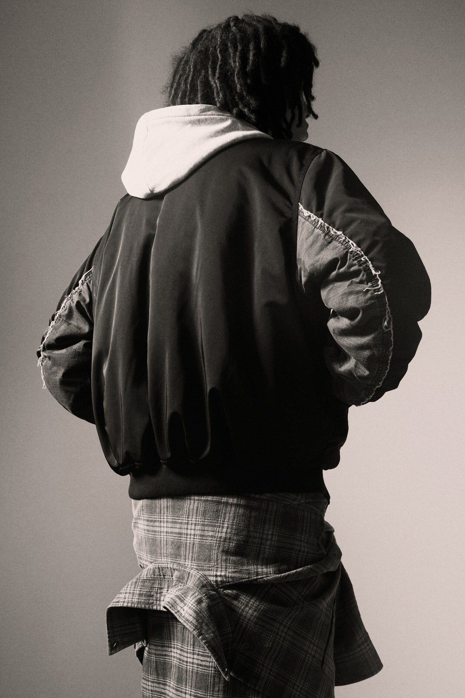 Volná bomber bunda s kapucí - Tmavě námořnická modrá - 2