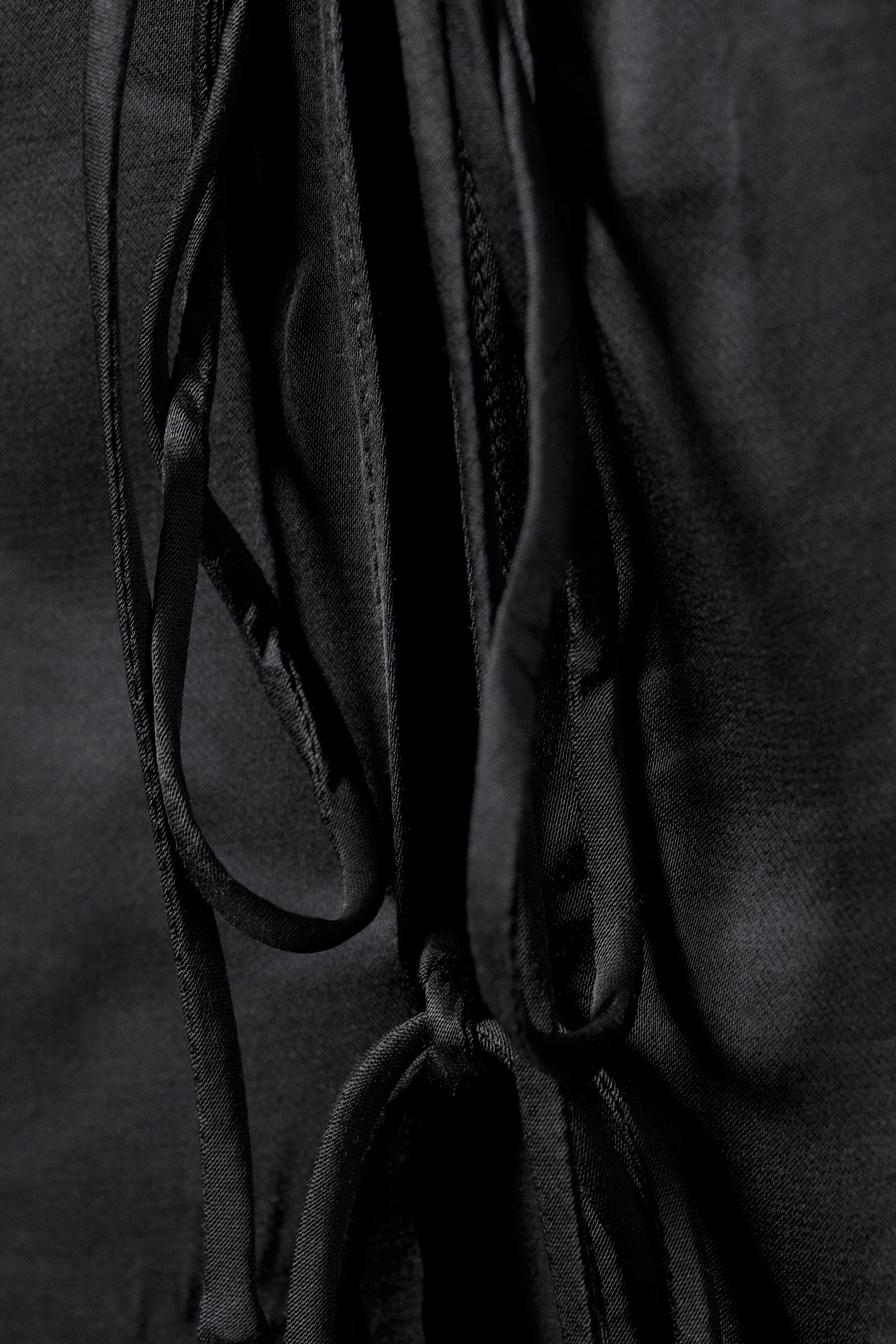 Grösseres Bild ansehen: Neckholder-Top mit Bindeband vorn - Dunkelgrau - DAMEN | H&M CH 6