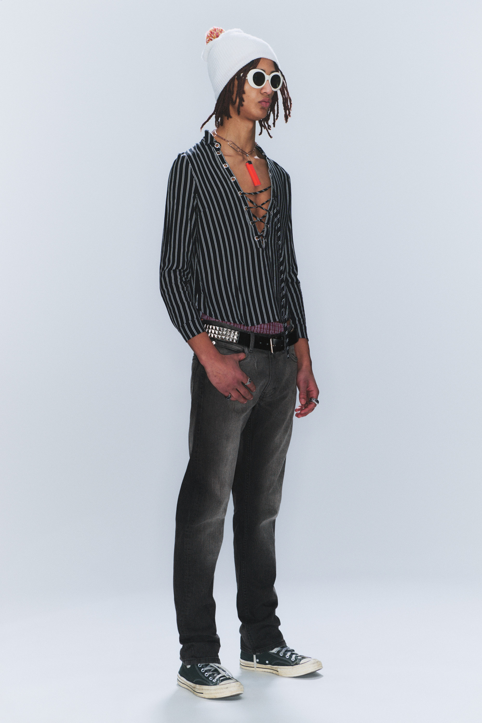 Rubby Black - Issue Low Waist Slim Tapered Jeans - 2