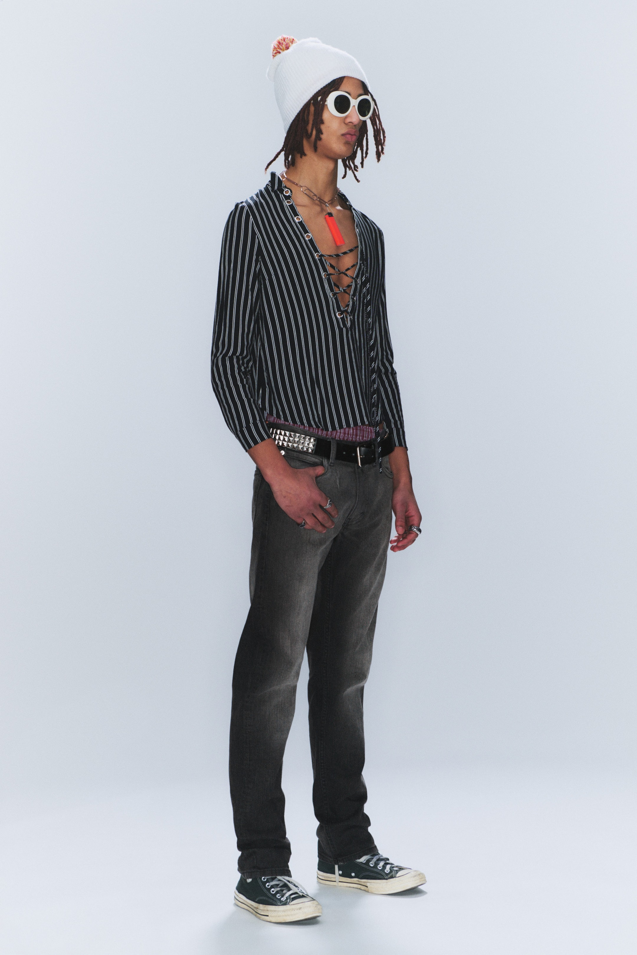 Rubby Black - Issue Low Waist Slim Tapered Jeans - 1