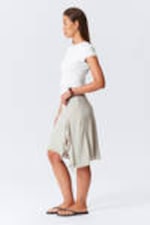 Helles Grau-Beige - Mehrlagiger Midirock - 2
