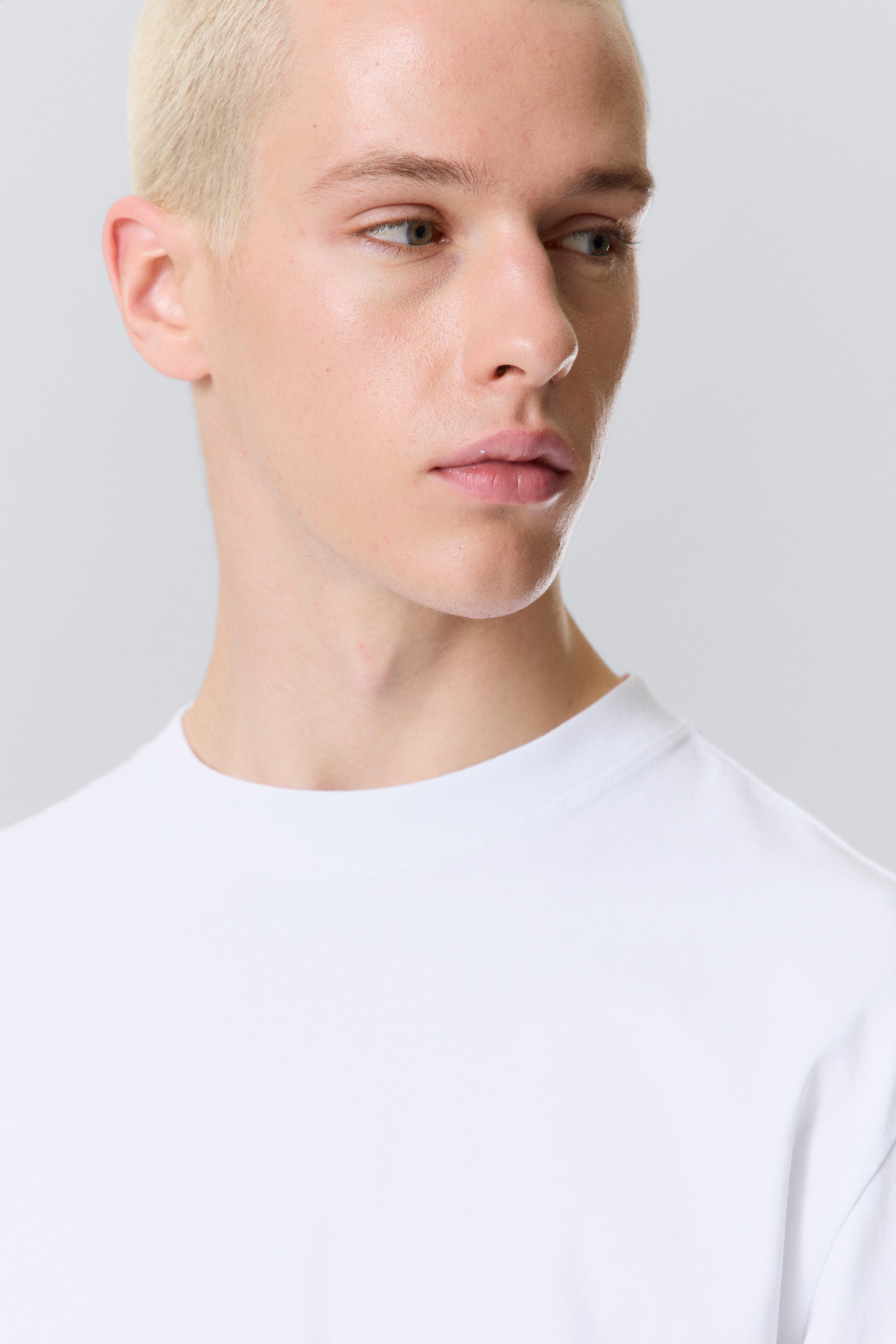 Weiß - Entspanntes Longsleeve-Shirt aus Baumwolle - 2