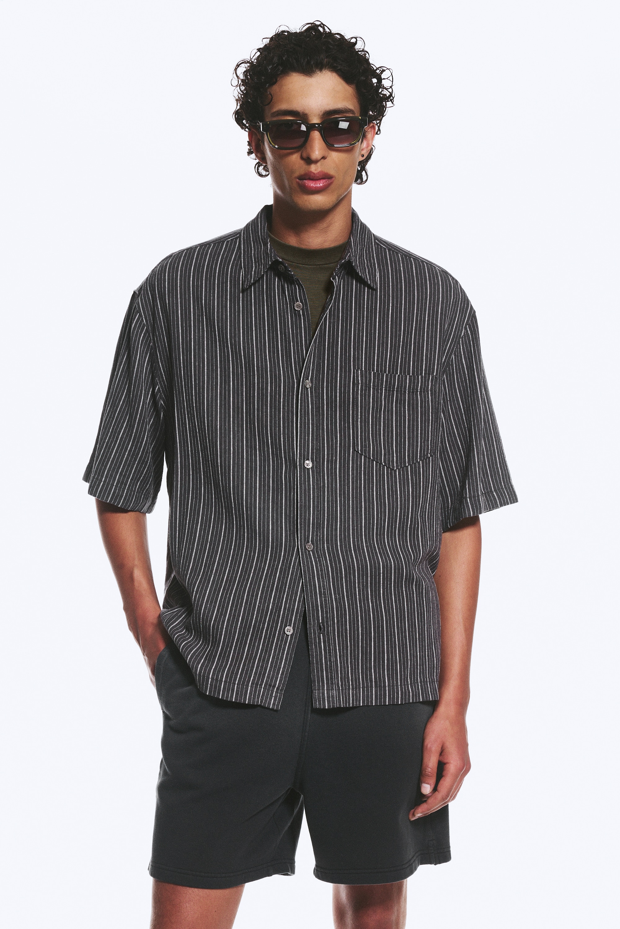 Camisa Relaxada de Manga Curta em Mistura de Linho