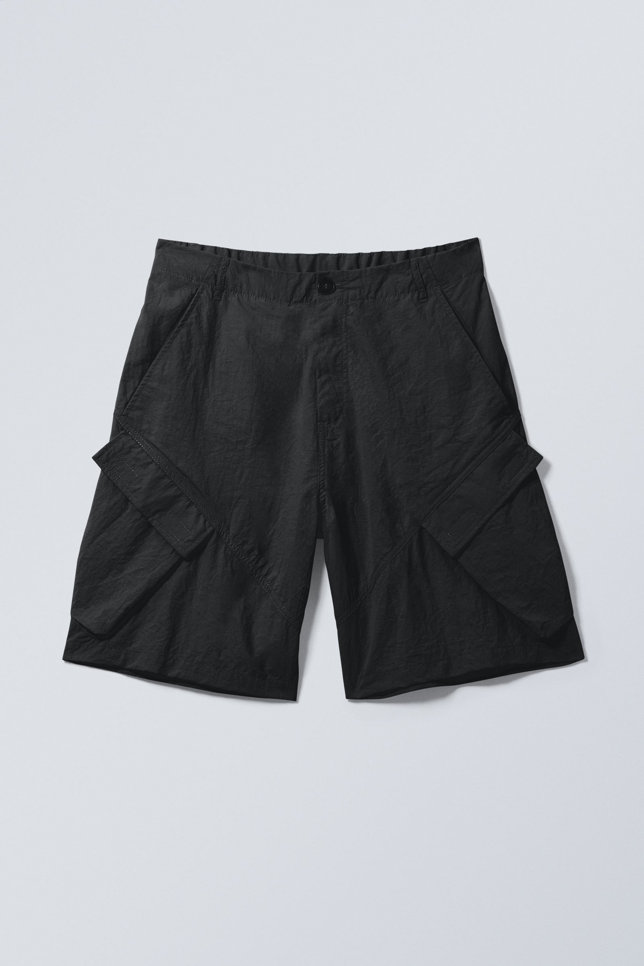 Black - Tilted Relaxed Cargo Shorts - 4