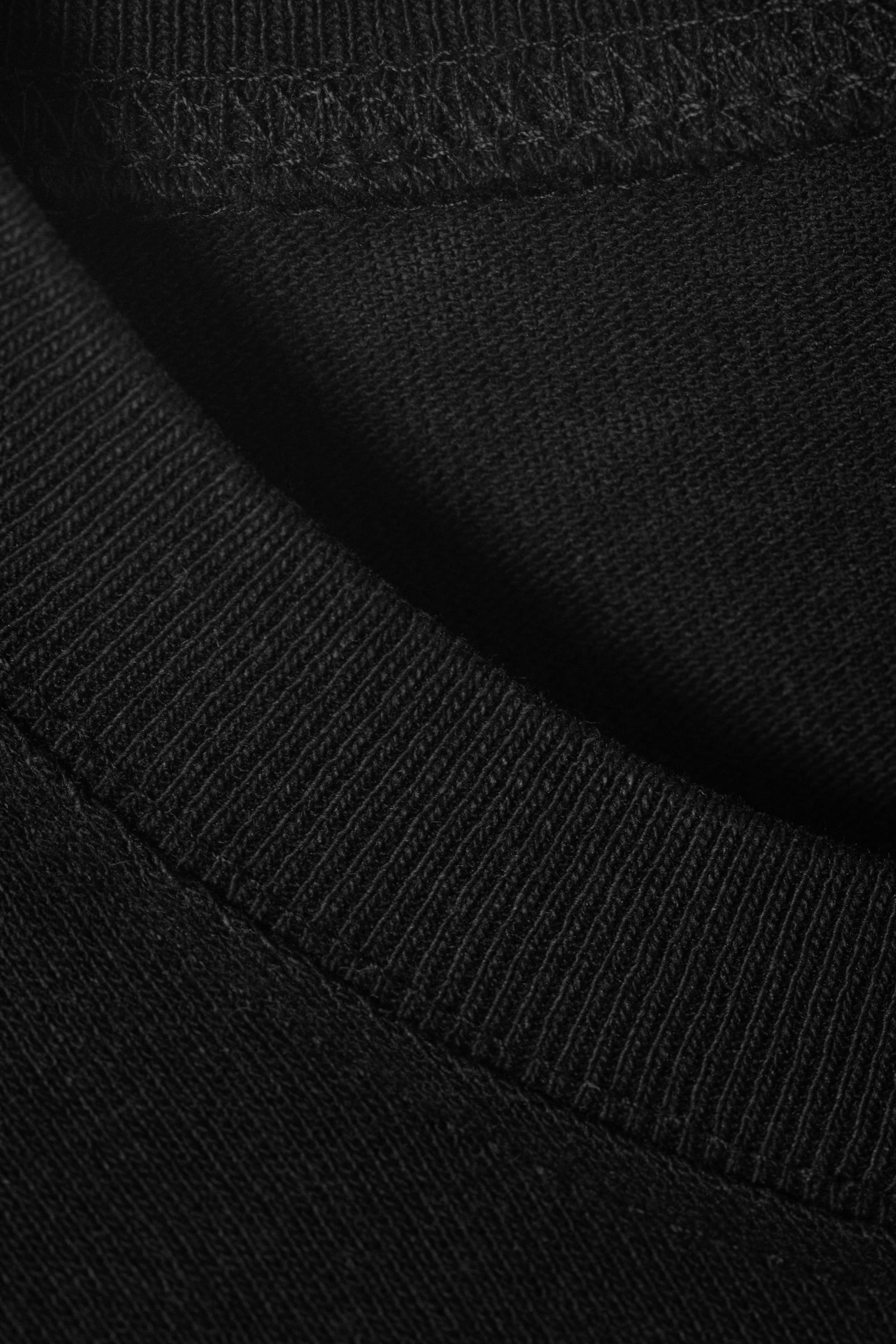 Black - Oversized Long-Sleeved T-shirt - 2