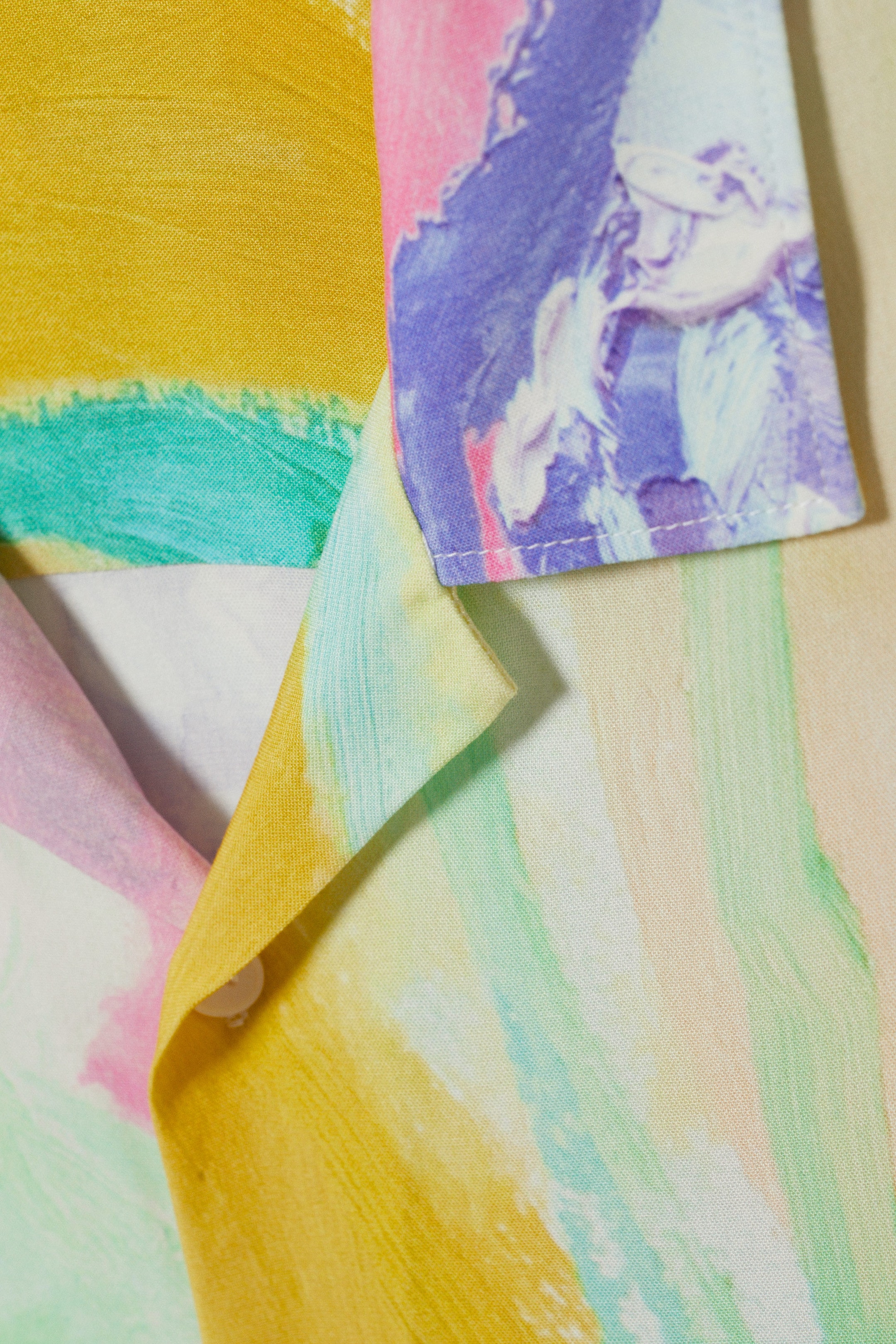 Bedrucktes Blumenmuster - Lockeres Resorthemd mit kurzen Ärmeln - 1