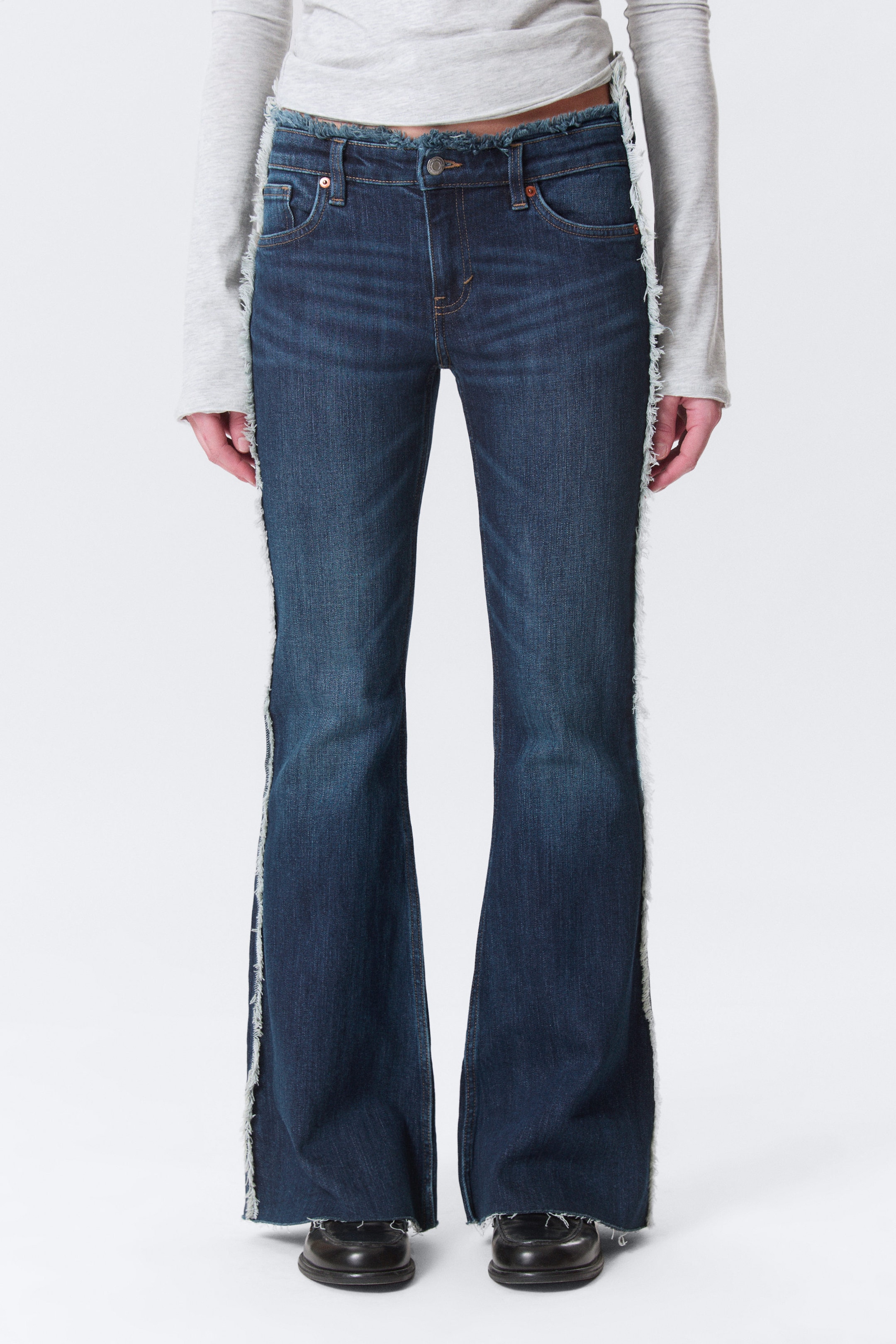 Summit Blue - Dark Blue - Katsumi Low Rise Frayed Flared Leg Jeans - 4