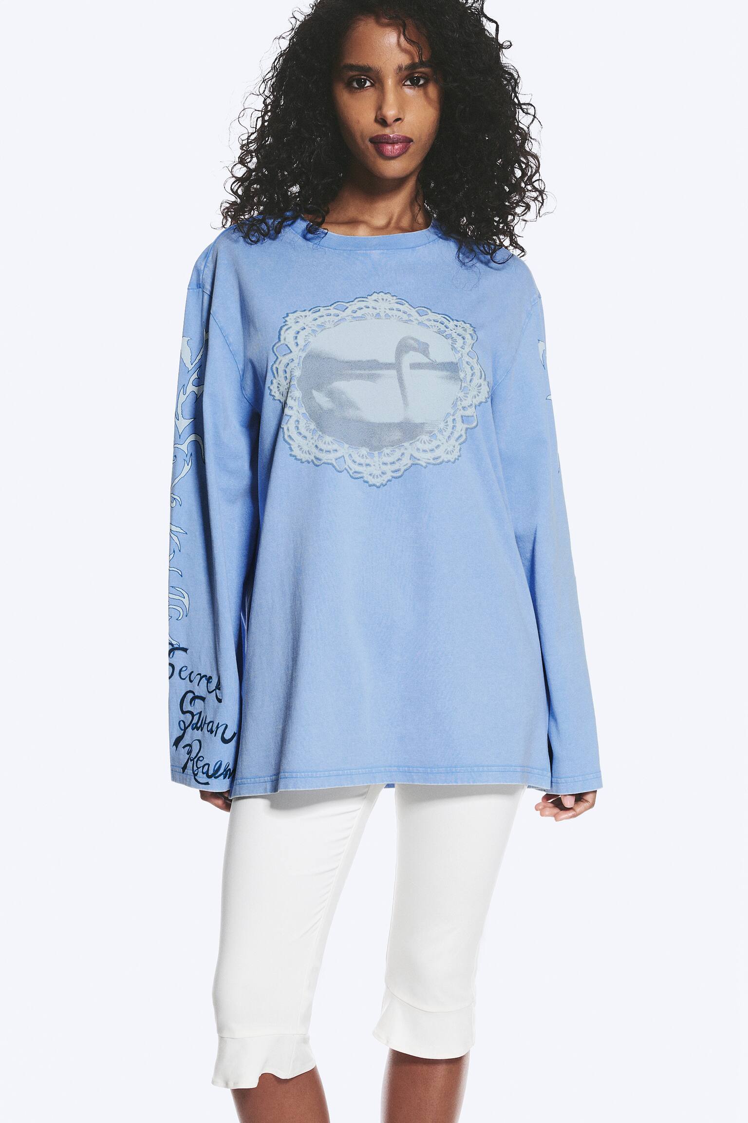 Katoenen T-shirt met lange mouwen en print - Medium Blue - Swan/Printed Light Pink - 1