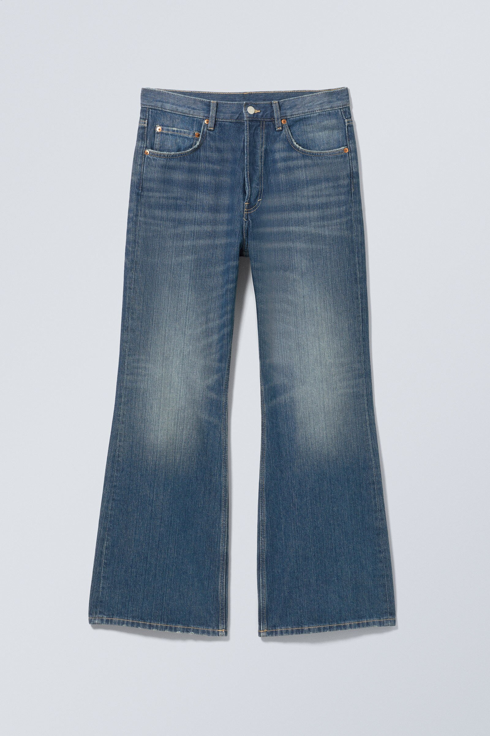 日本未入荷|WEEKDAY|ジーンズ TIME LOOSE BOOTCUT(送料/関税込) time loose bootcut leg jeans - Mine Blue - Medium Blue