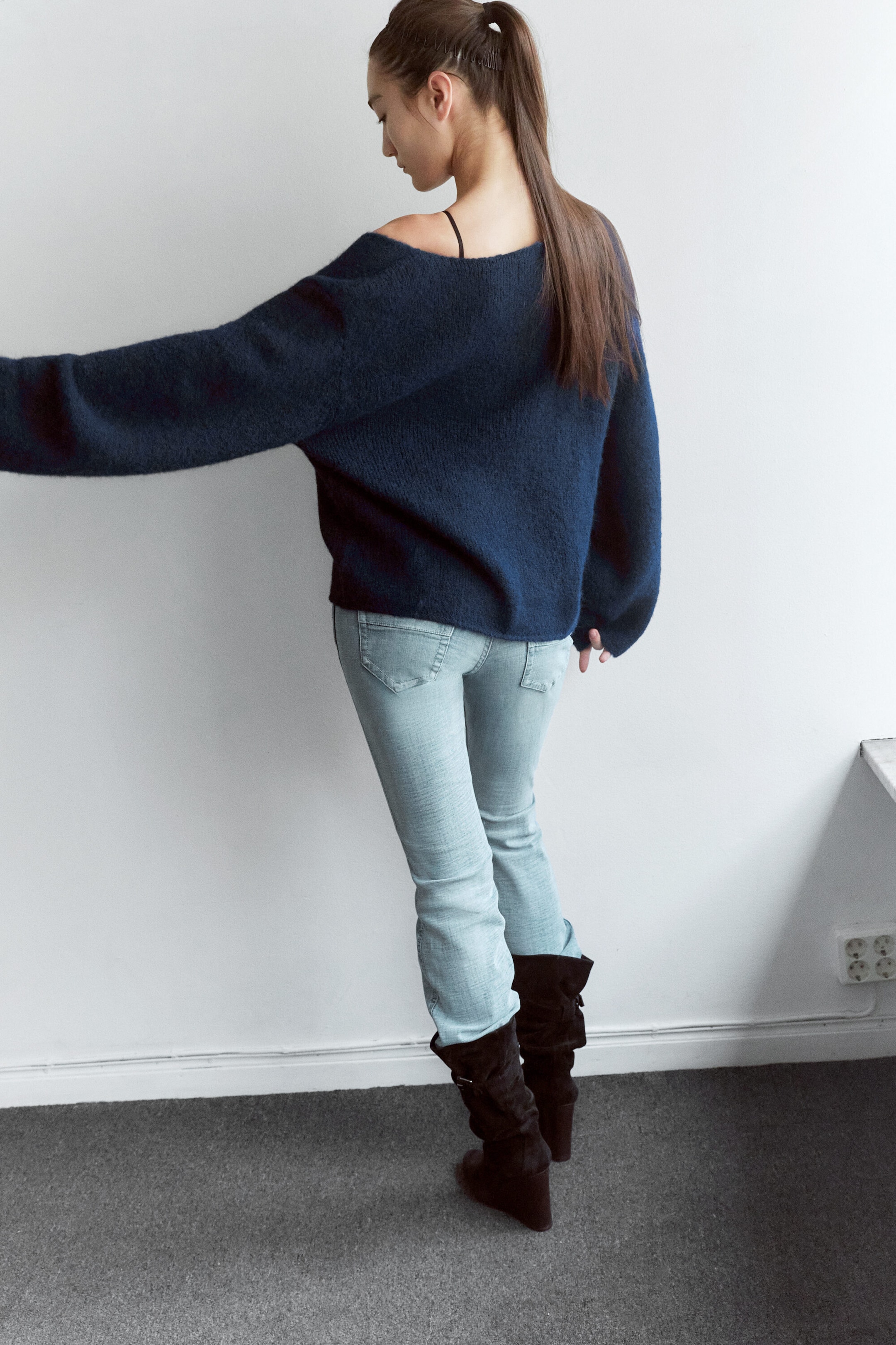 Dark Blue - Oversized Knitted V-Neck Sweater - 2