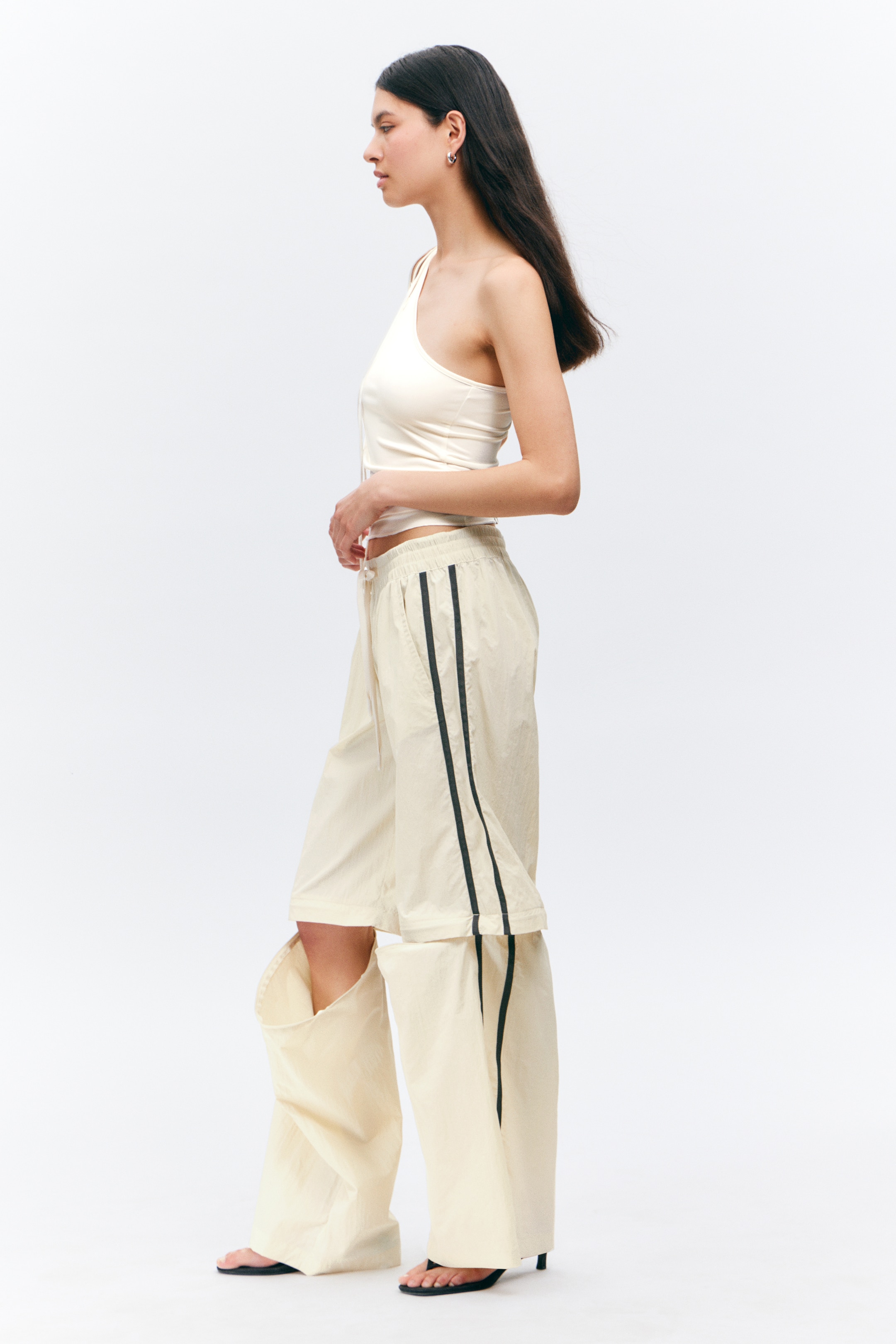 Agrandir l'image: Pantalon de survêtement en nylon - Beige - Black Stripe - FEMME | H&M FR 4